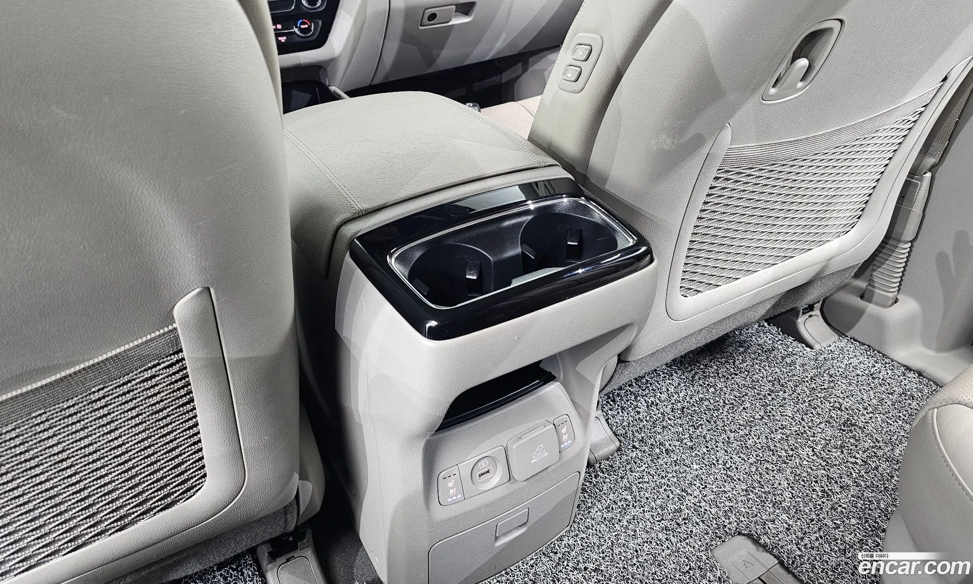 Kia Carnival 2020 — 14