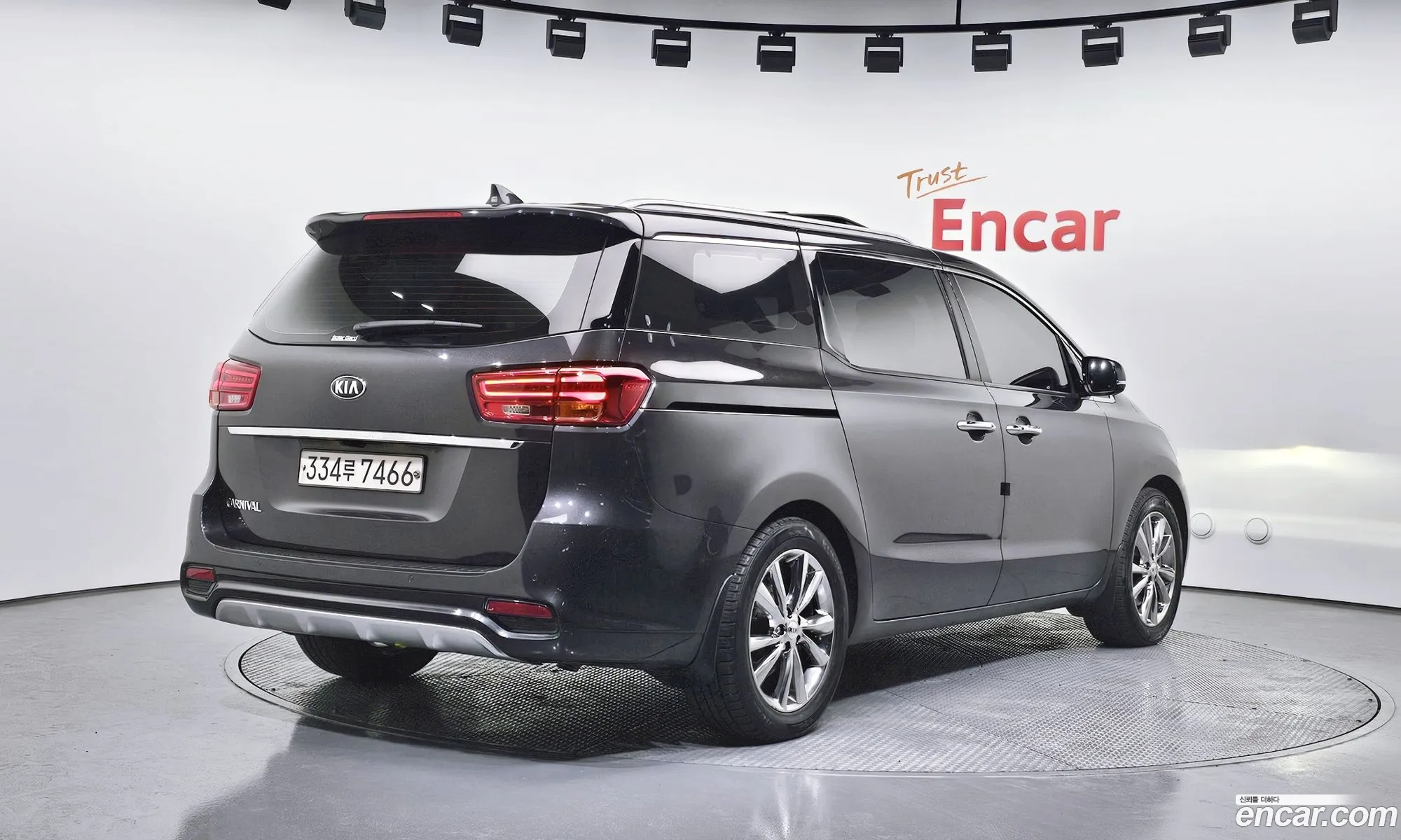 Kia Carnival 2020 — 9
