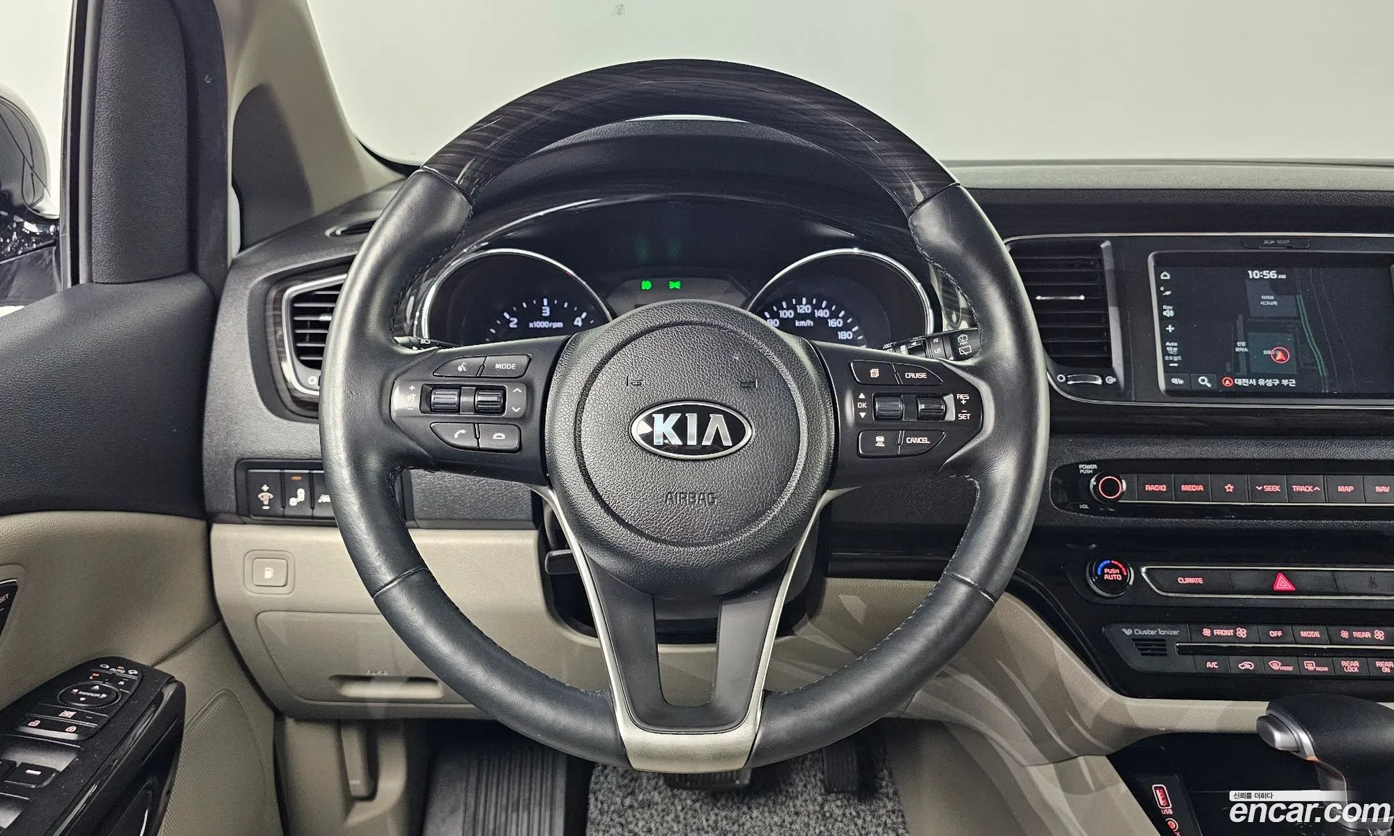 Kia Carnival 2020 — 16