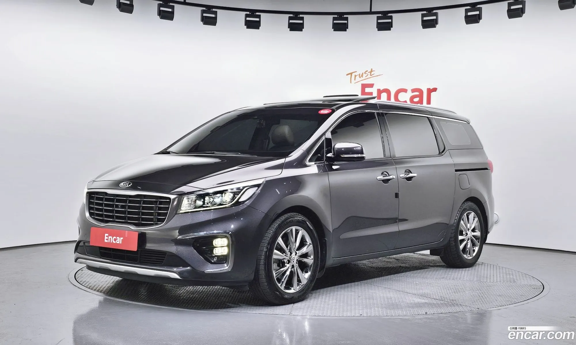 Kia Carnival 2020 — 4