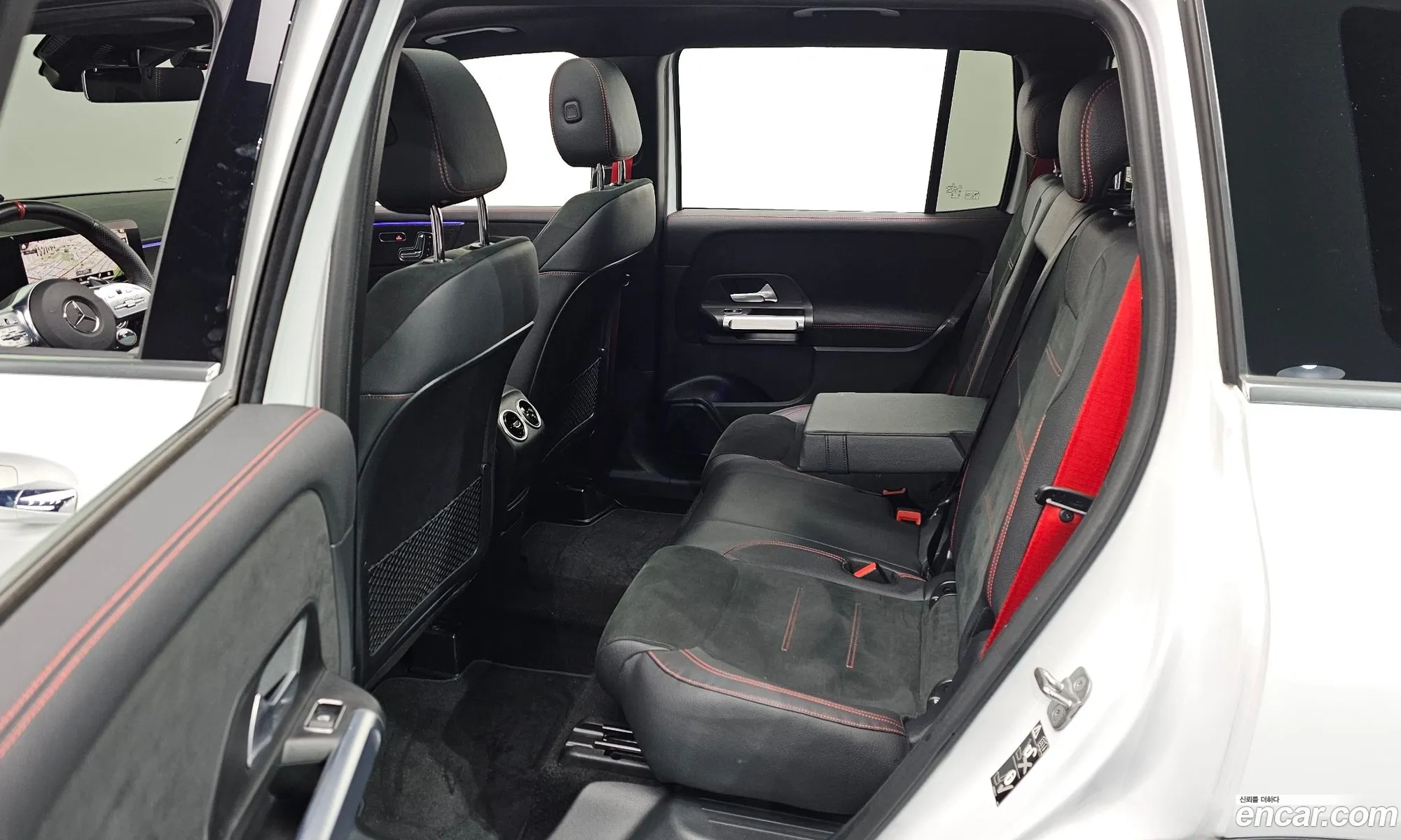 Mercedes-Benz GLB-Class X247 2023 — 16