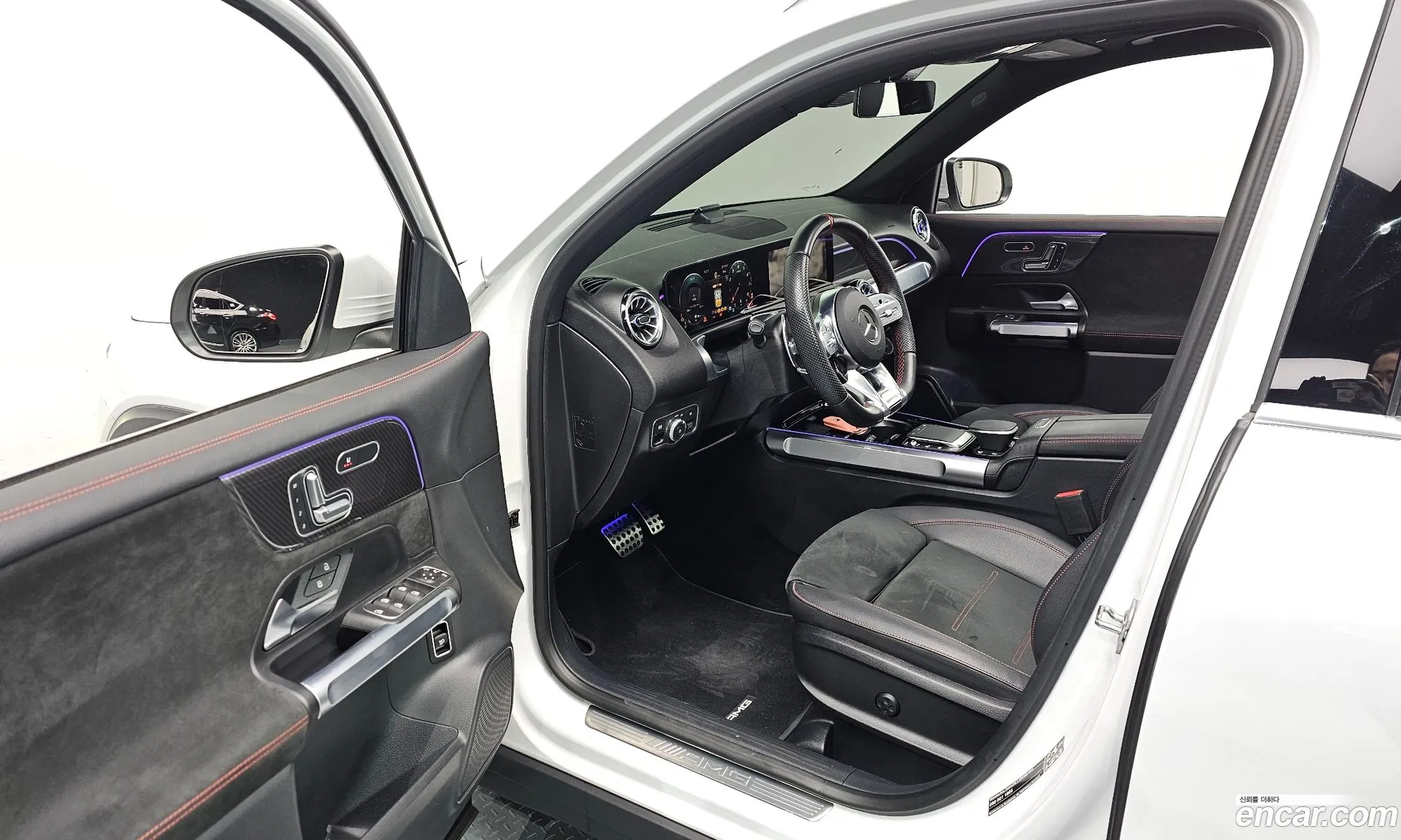 Mercedes-Benz GLB-Class X247 2023 — 18