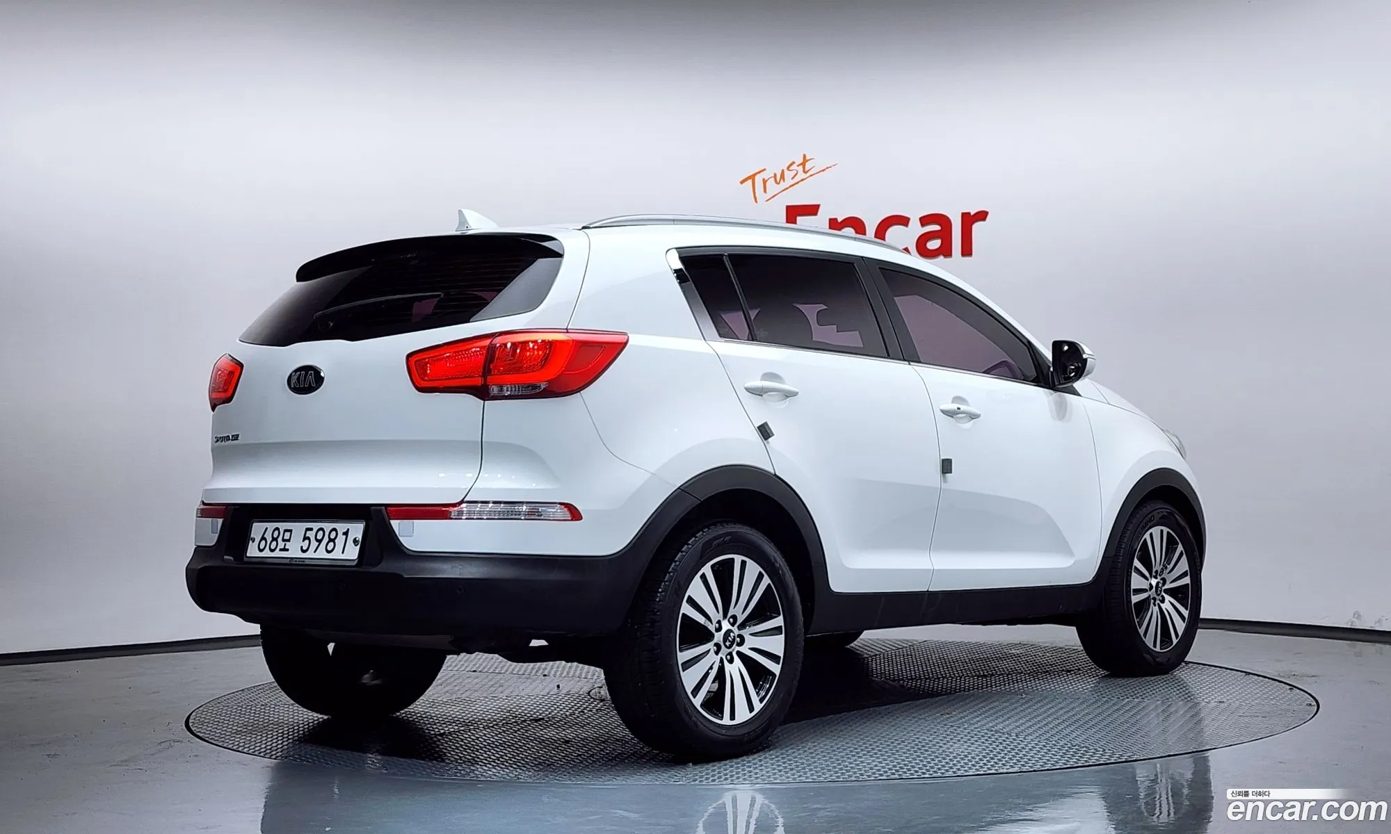 Kia Sportage R 2014 — 19