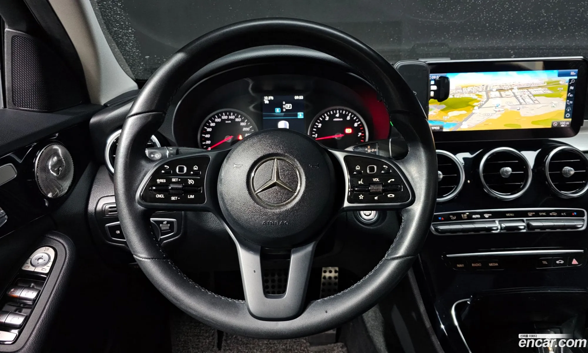 Mercedes-Benz C-Class W205 2019 — 19