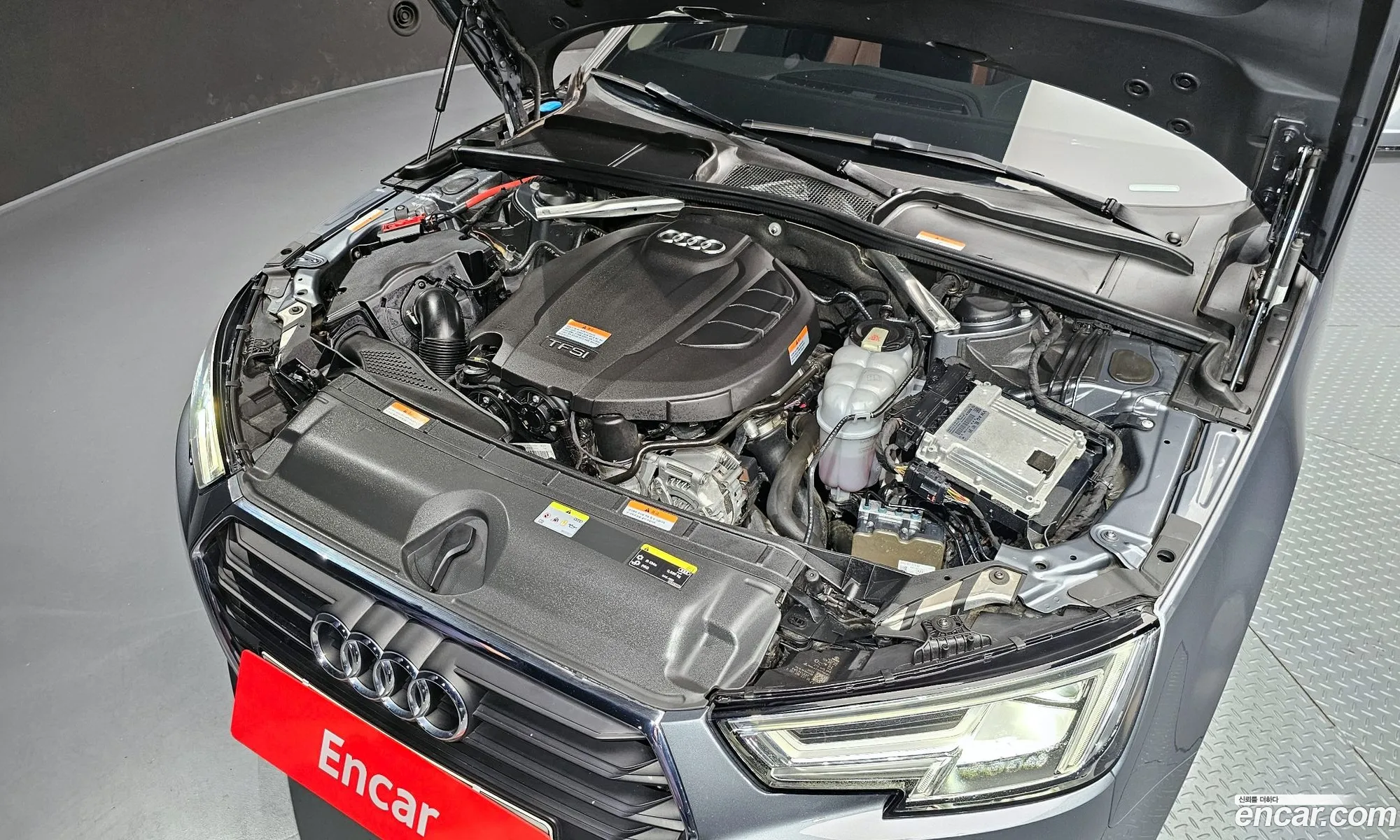 Audi A4 2019 WAUZZZF43KA124785 — 10