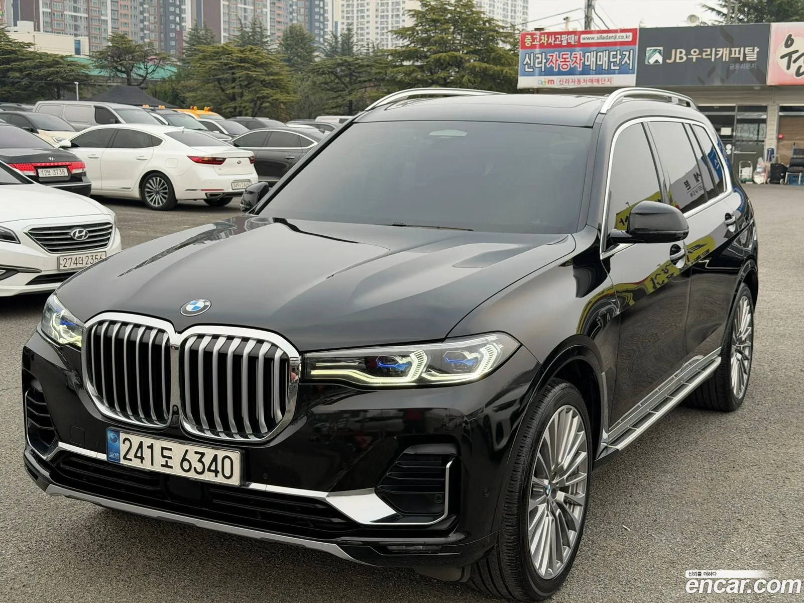 BMW X7 2021 — 17