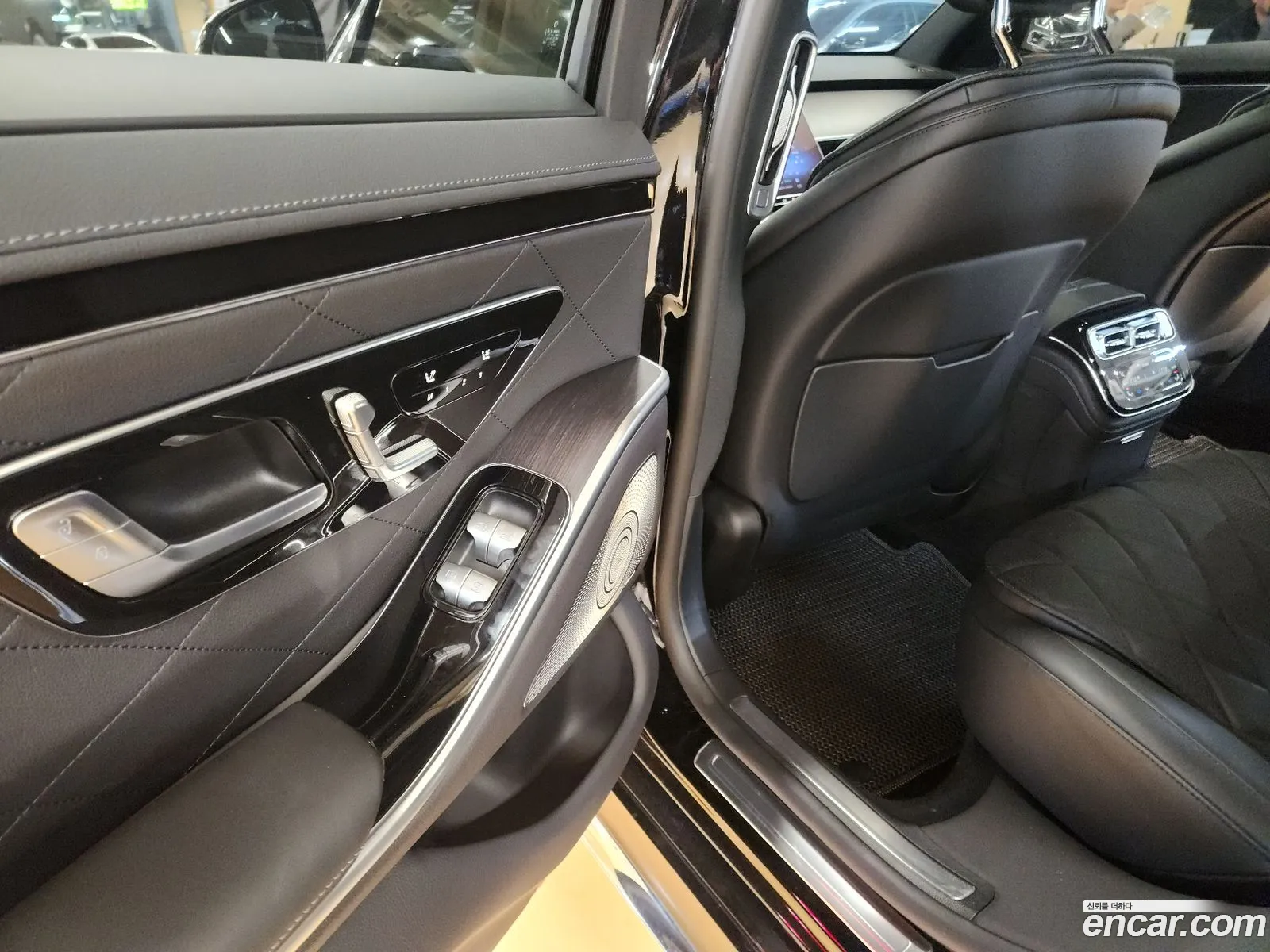 Mercedes-Benz S-Class W223 2021 — 18