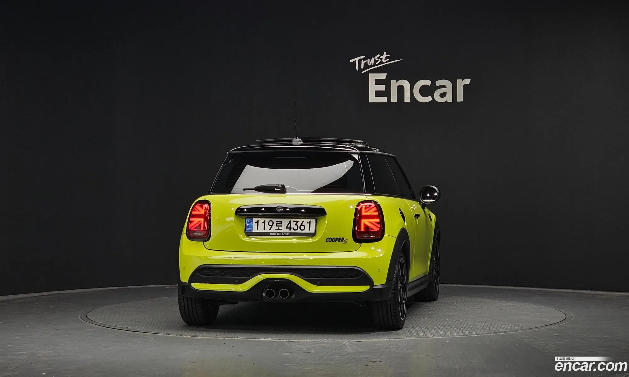 Mini Cooper S 2023 WMW61DH01P2T71635 — 16