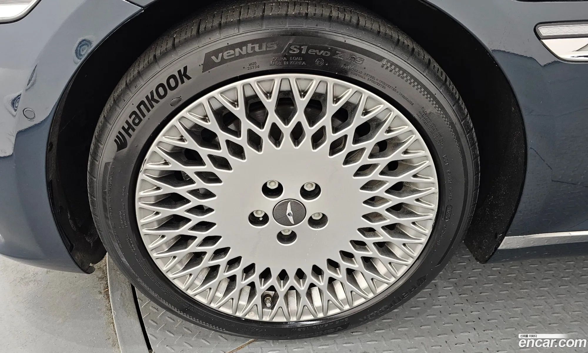 Genesis G80 2021 — 2