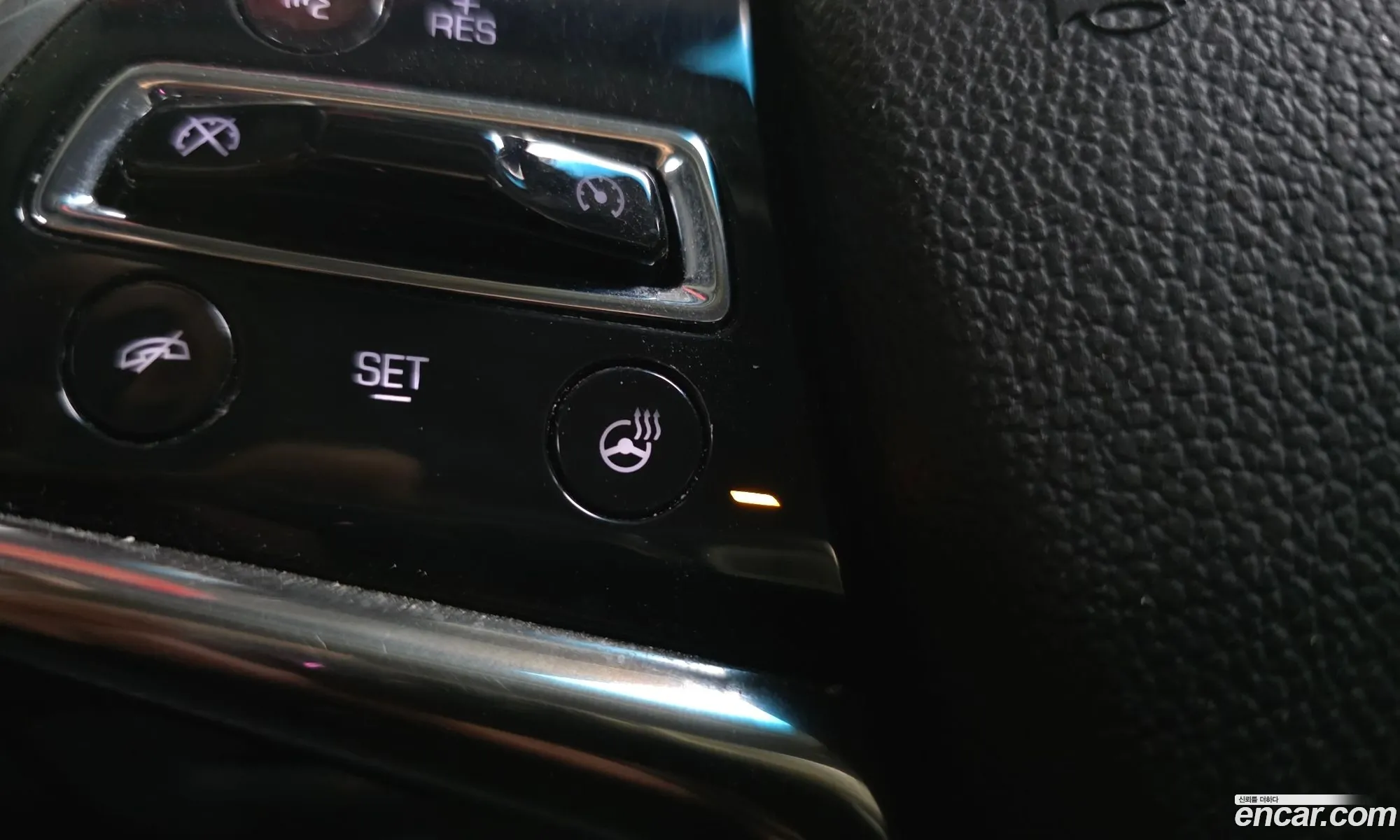 Cadillac ATS 2018 1G6A95RX2J0158769 — 19
