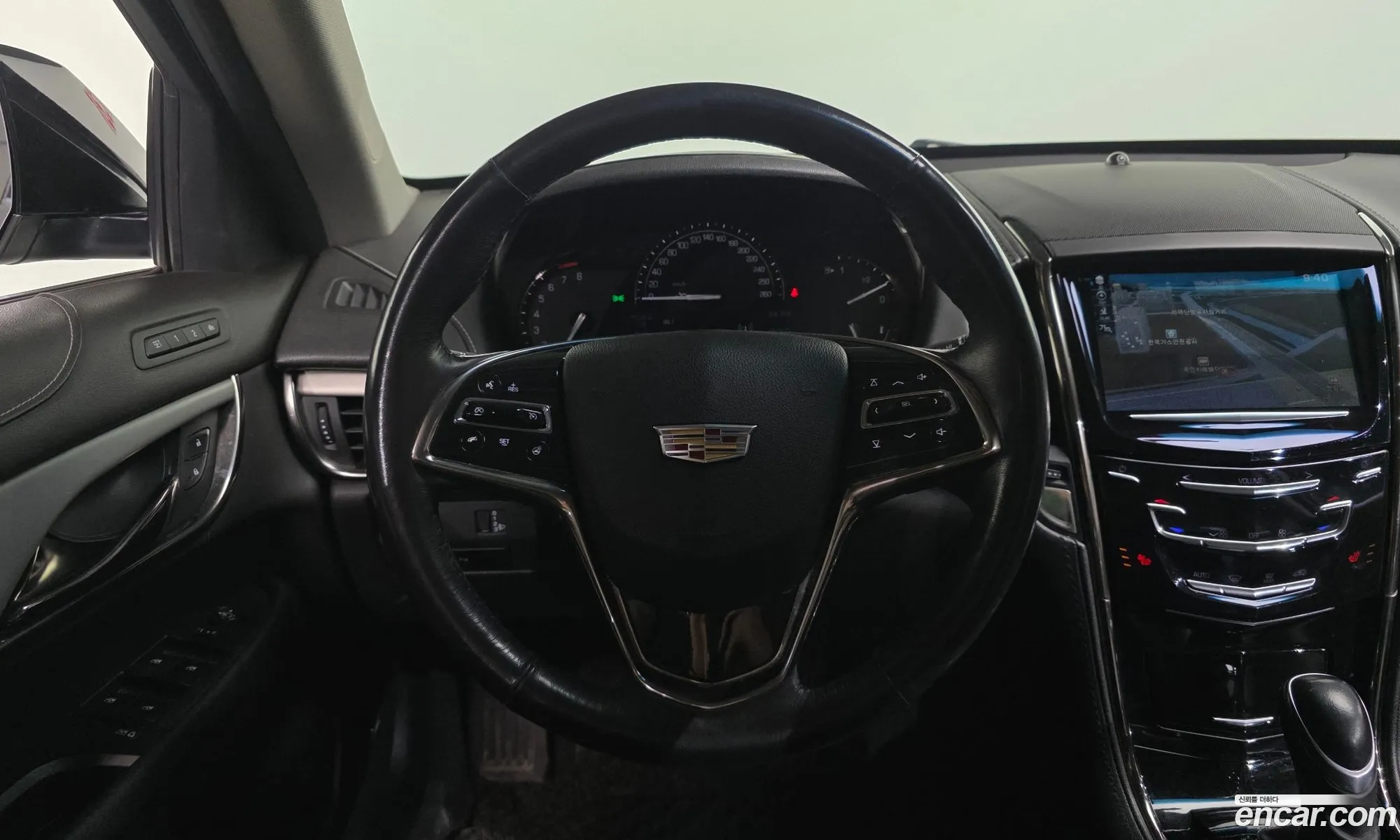 Cadillac ATS 2018 1G6A95RX2J0158769 — 6