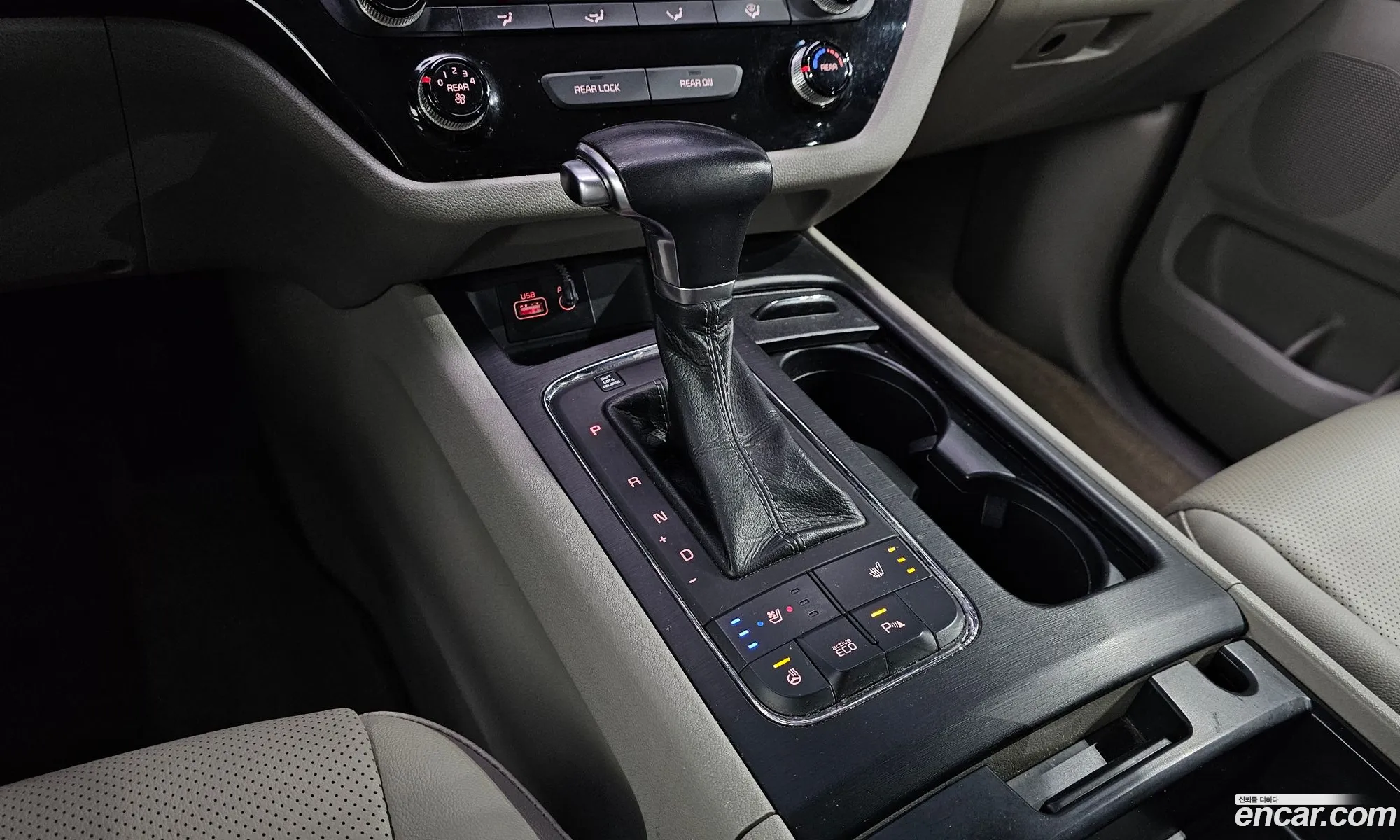 Kia Carnival 2016 — 11