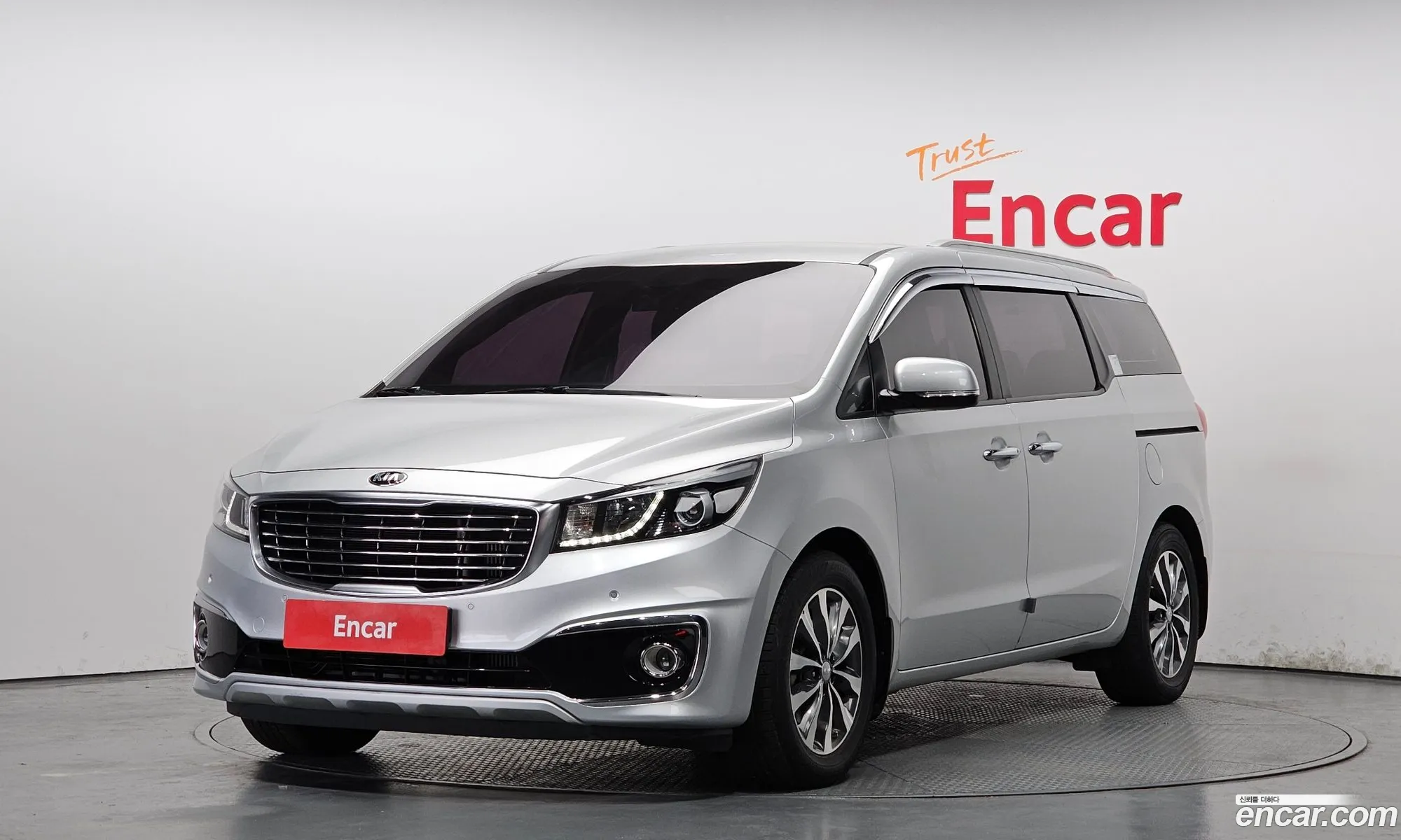 Kia Carnival 2016 — 14