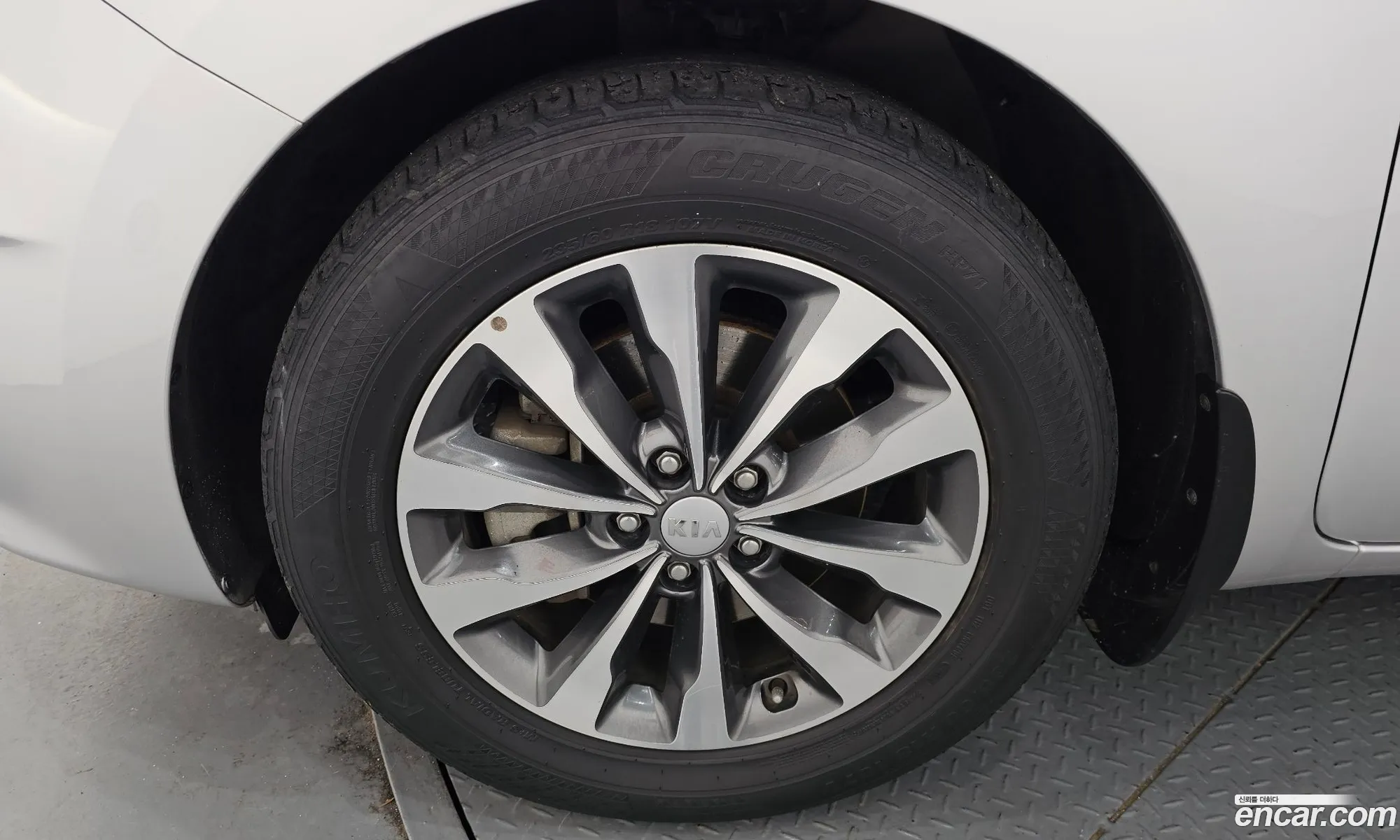 Kia Carnival 2016 — 12