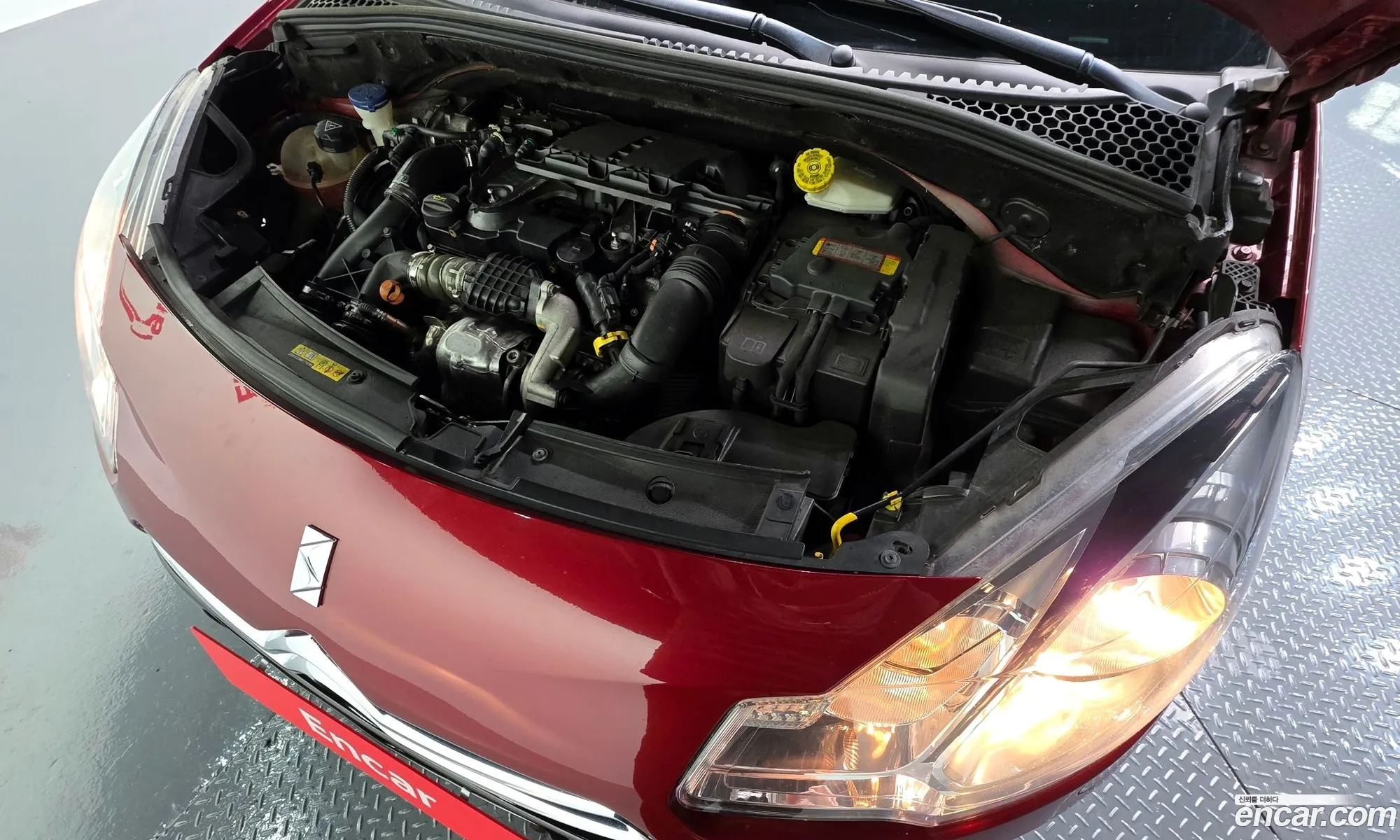 Citroen/DS DS3 2013 VF7SA9HP8DW501431 — 4
