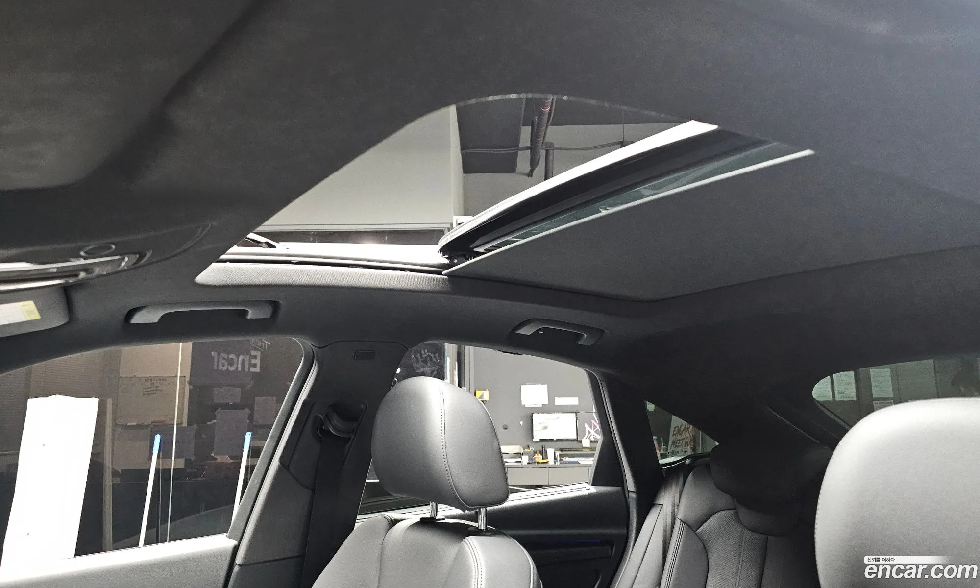 Audi Q5 2023 WAUZZZFYXP2042248 — 16