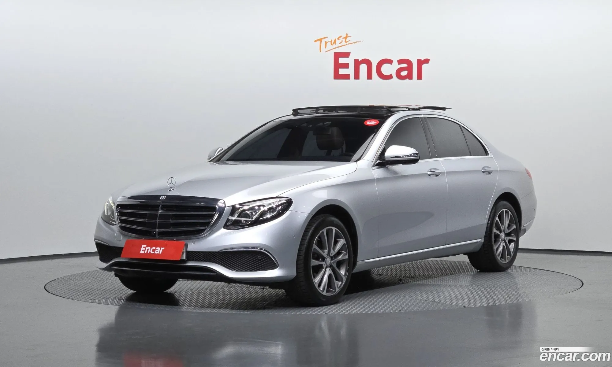 Mercedes-Benz E-Class W213 2017 — 8