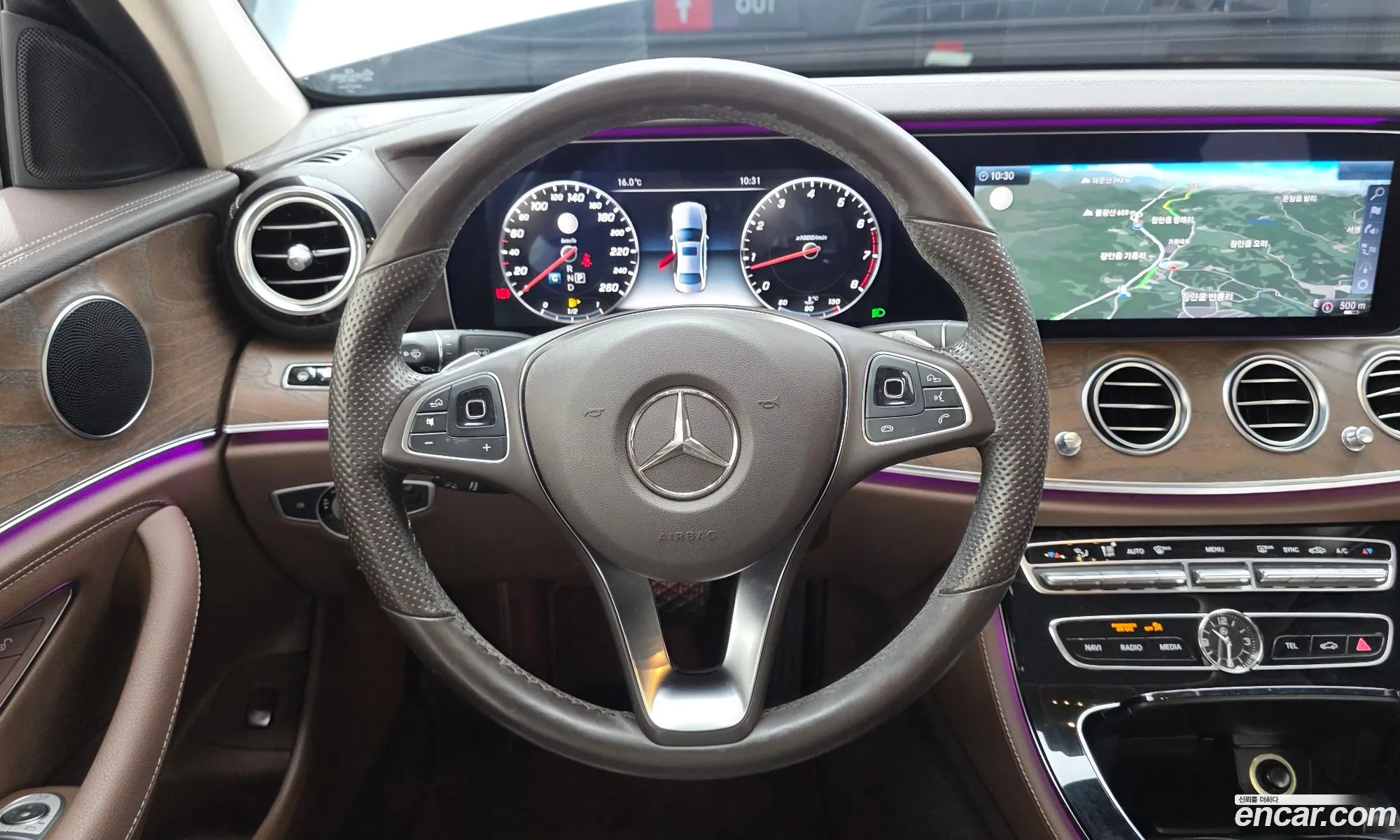 Mercedes-Benz E-Class W213 2017 — 19