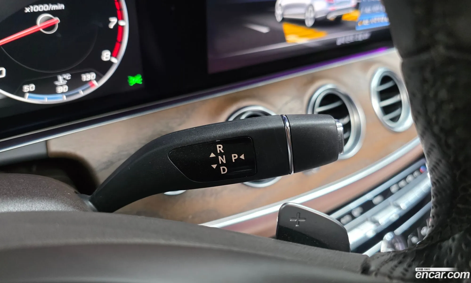 Mercedes-Benz E-Class W213 2017 — 14
