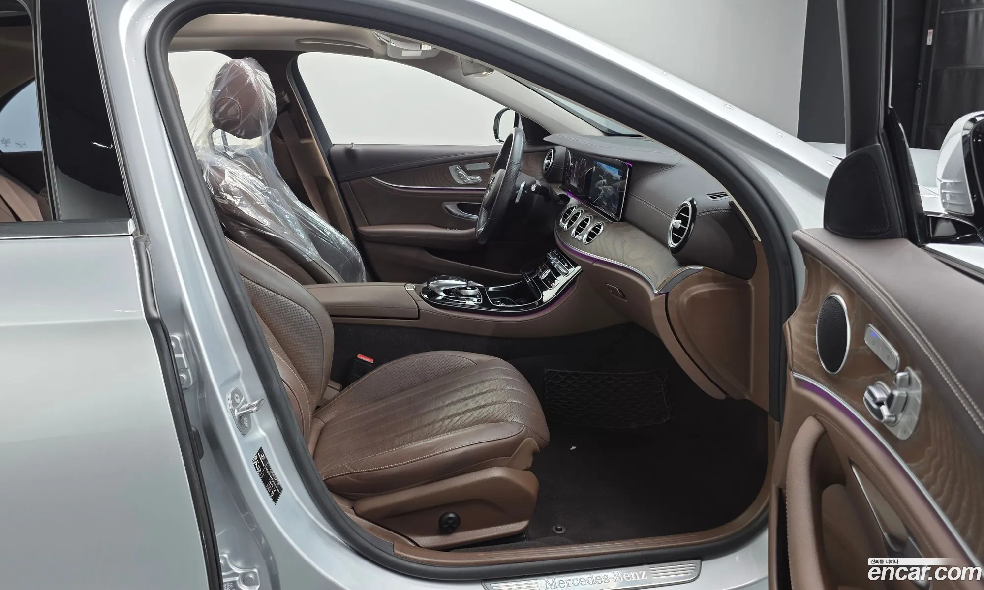 Mercedes-Benz E-Class W213 2017 — 15