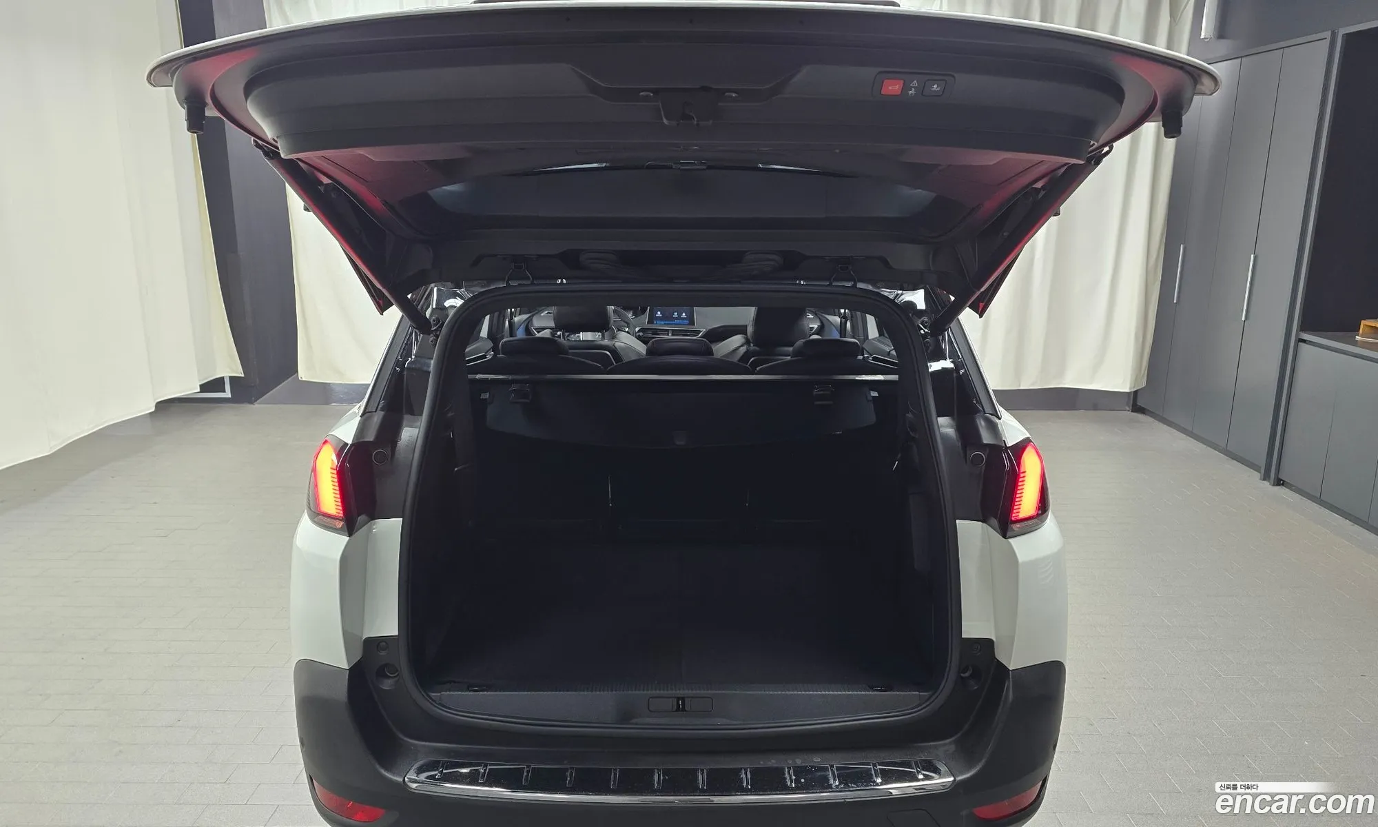 Peugeot 5008 2021 — 18