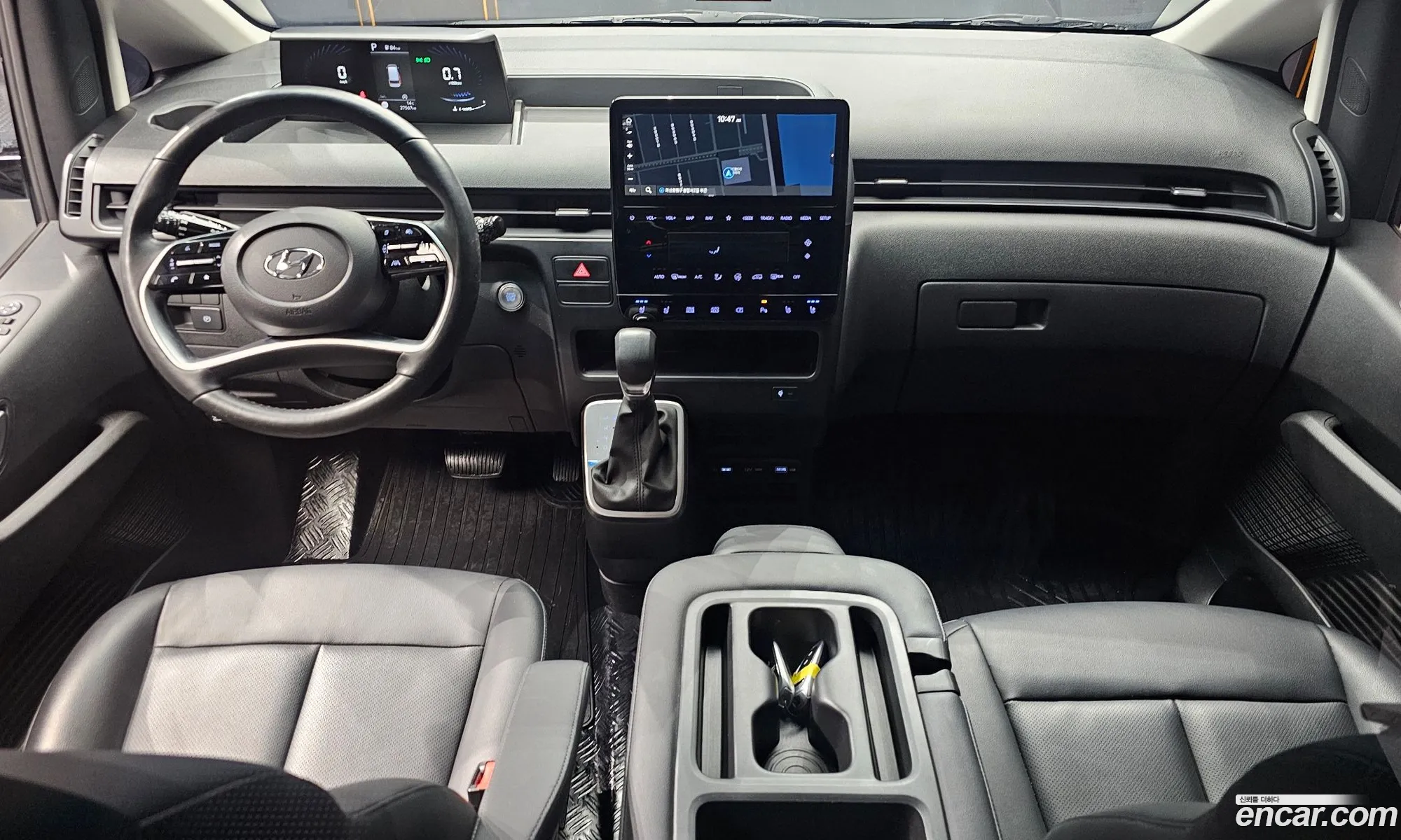 Hyundai Staria 2023 — 14
