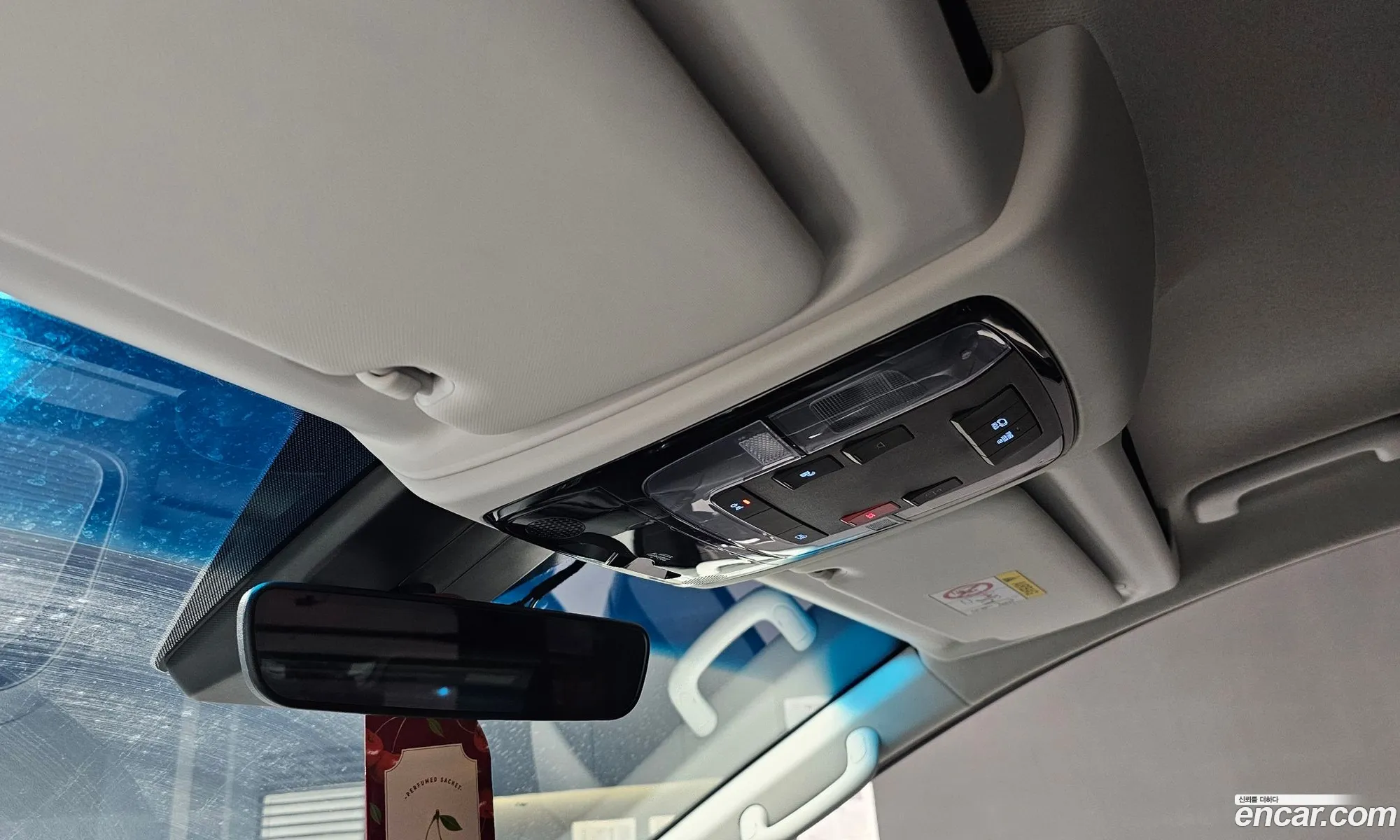 Hyundai Staria 2023 — 10