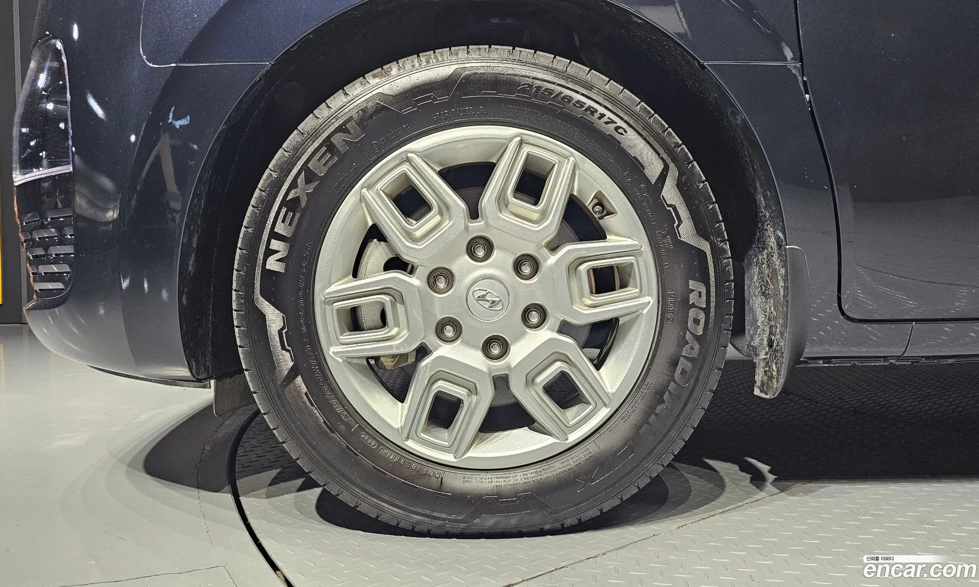 Hyundai Staria 2023 — 13