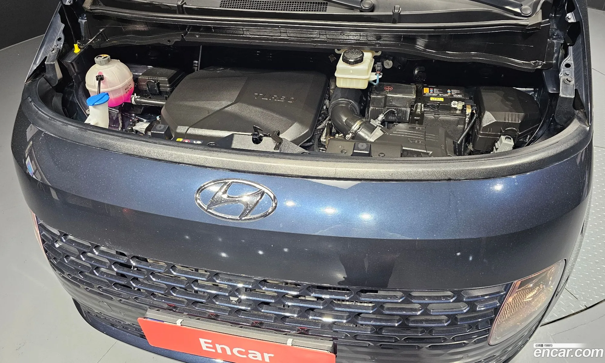 Hyundai Staria 2023 — 12