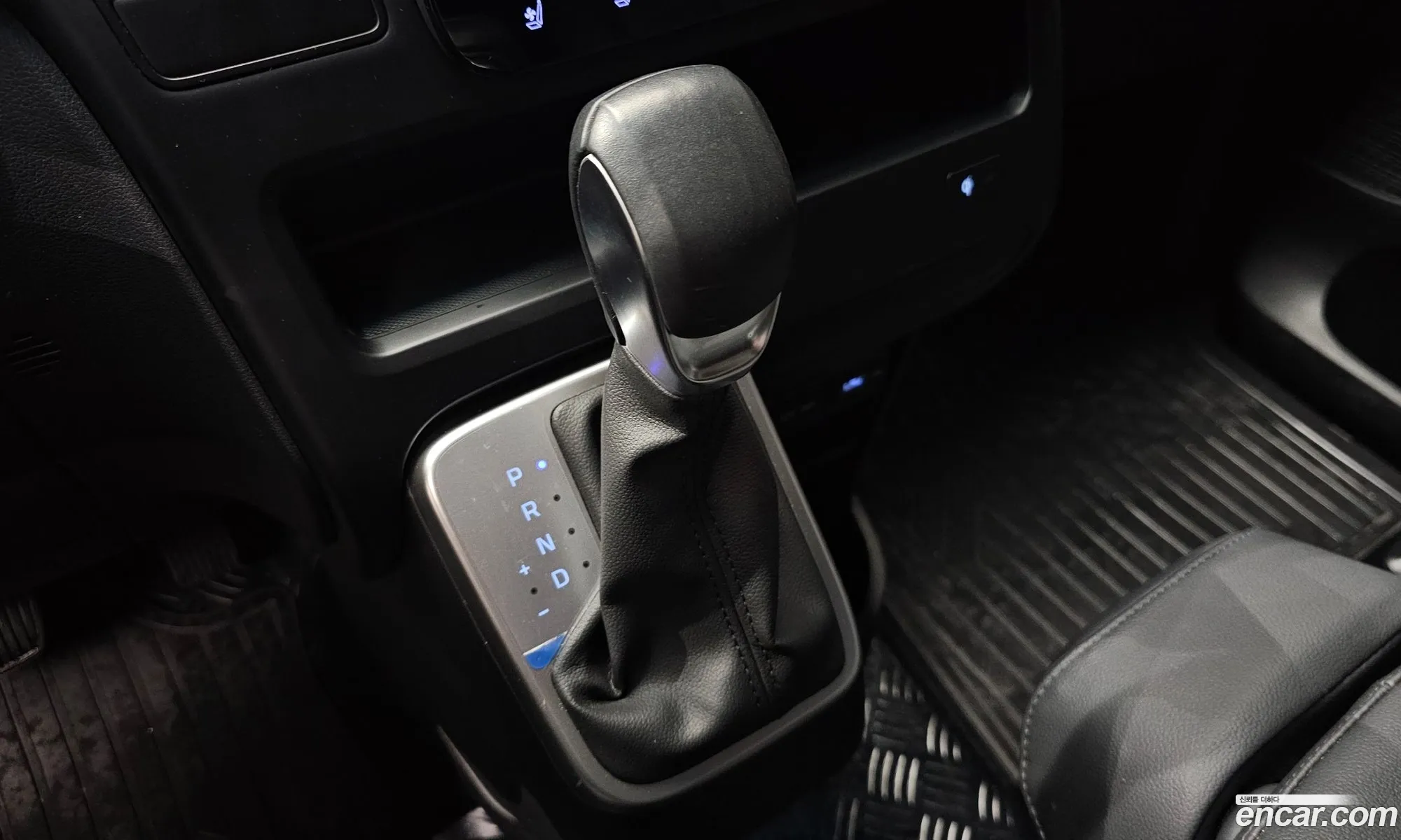 Hyundai Staria 2023 — 4