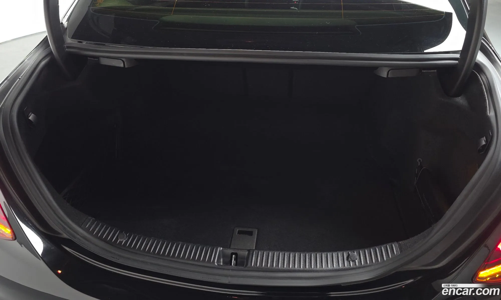Mercedes-Benz C-Class W205 2020 — 7