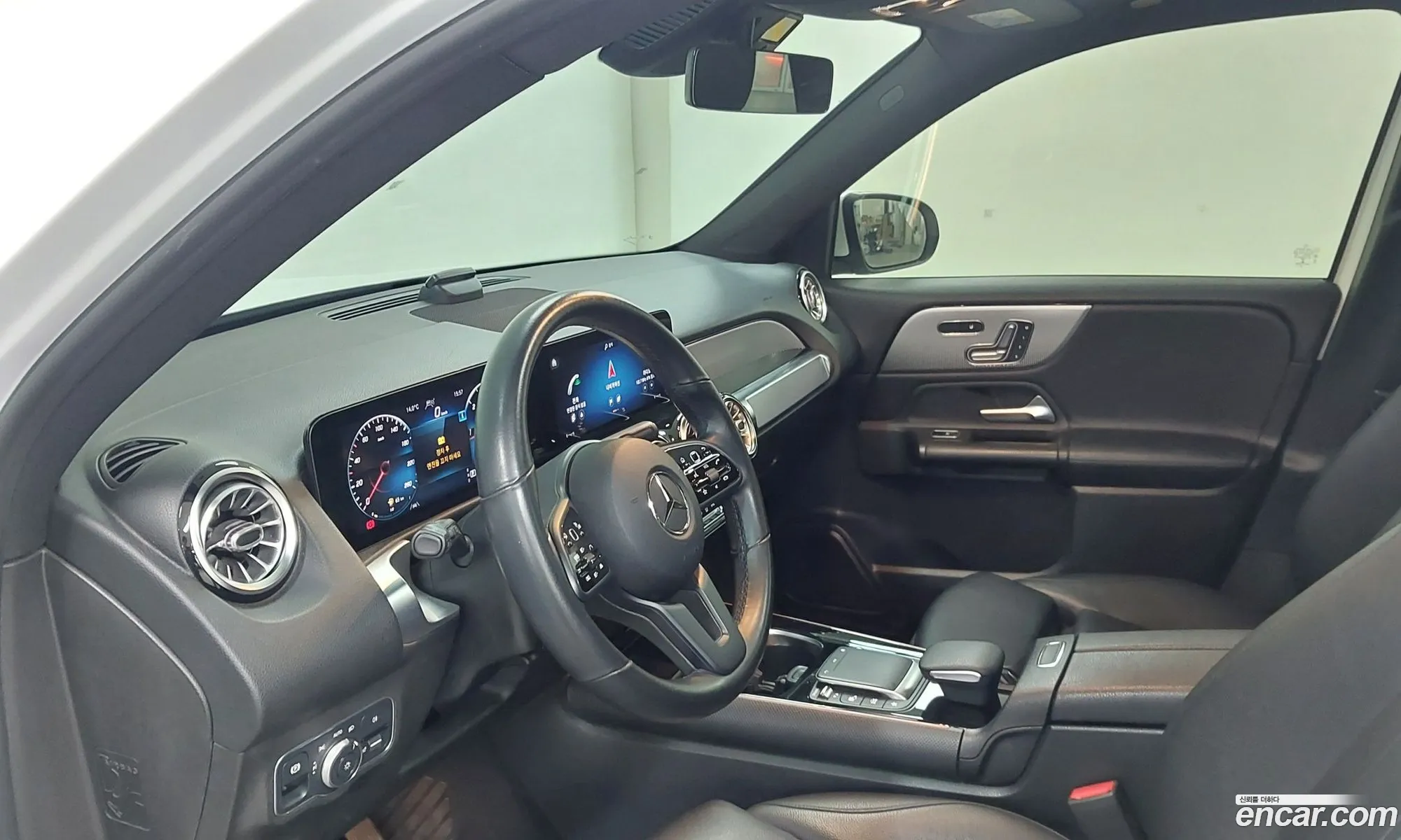 Mercedes-Benz GLB-Class X247 2021 — 3