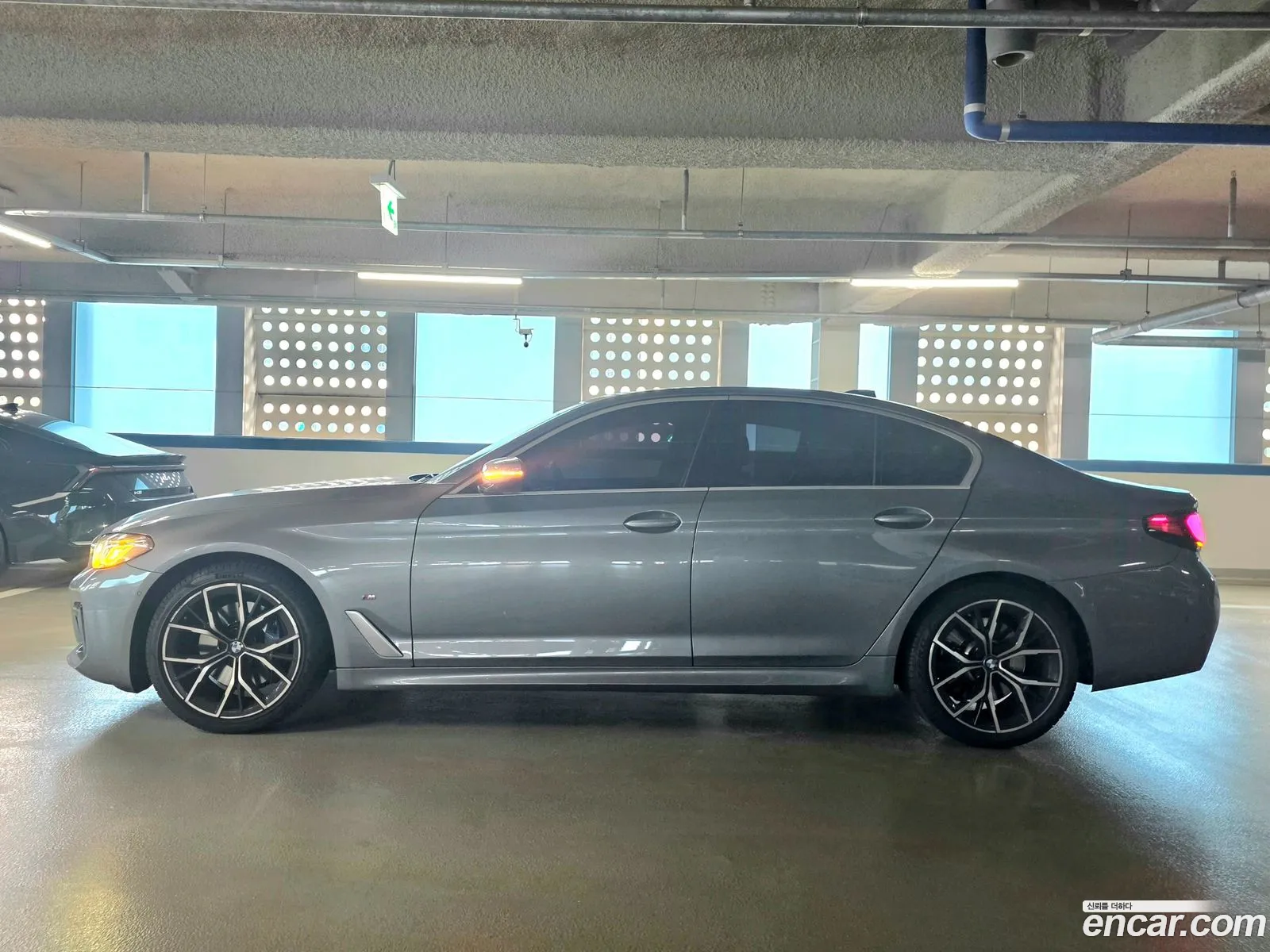 BMW 5 Series 2023 — 6