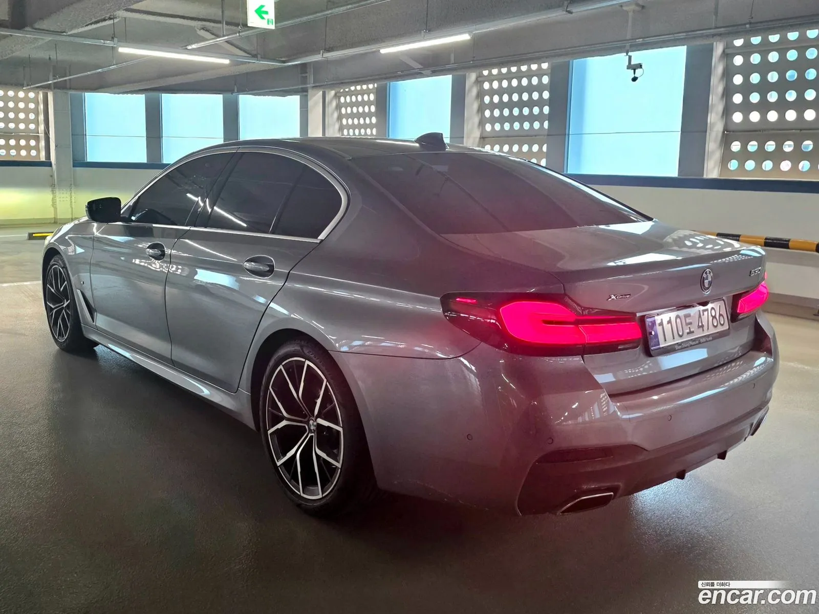 BMW 5 Series 2023 — 3