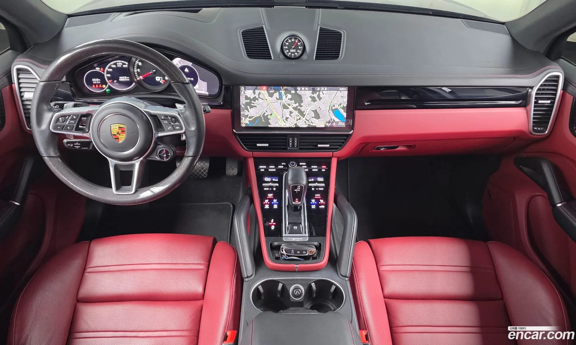 Porsche Cayenne 2021 — 19