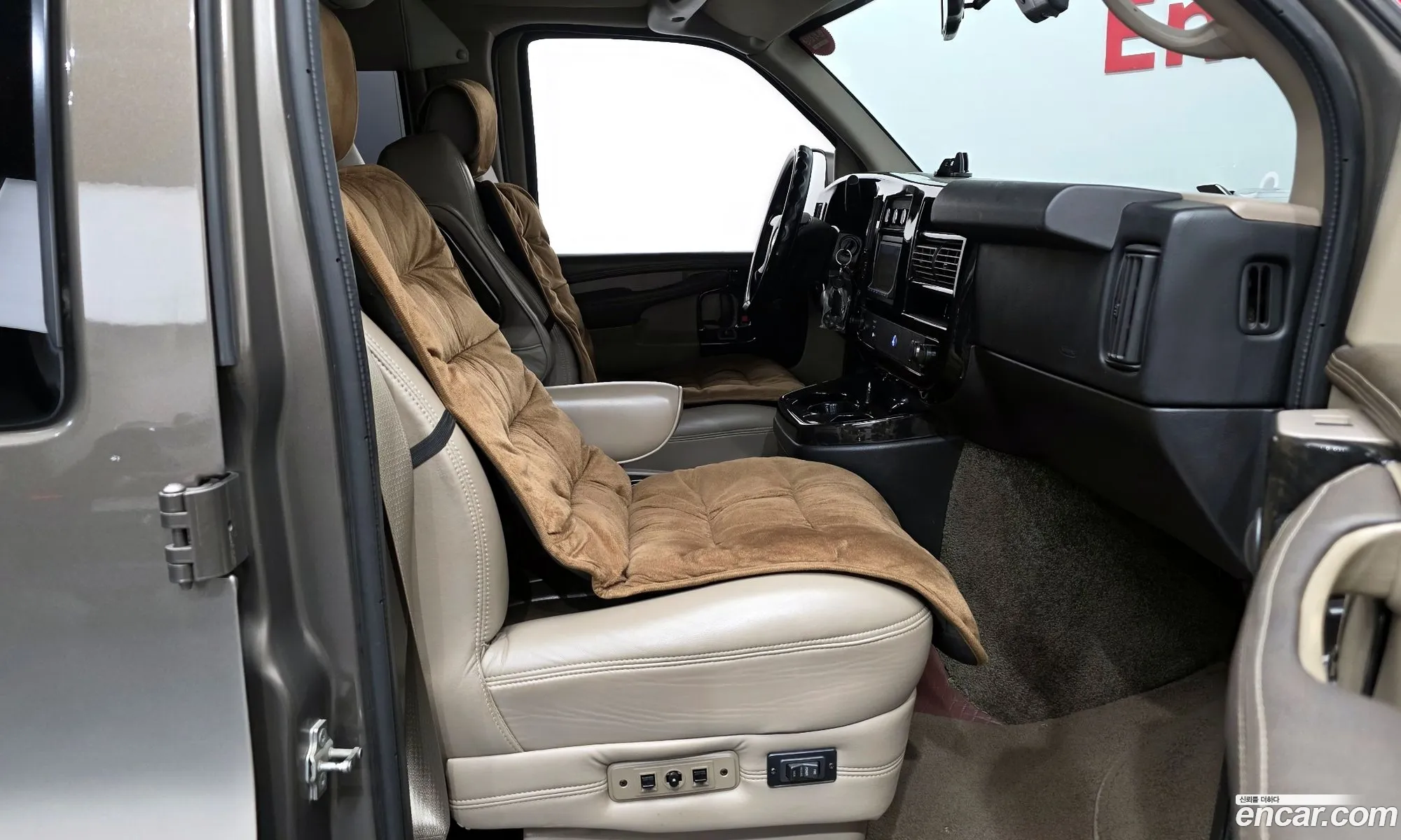 Chevrolet Express Van 2014 1GBWG9CG5E1110387 — 16
