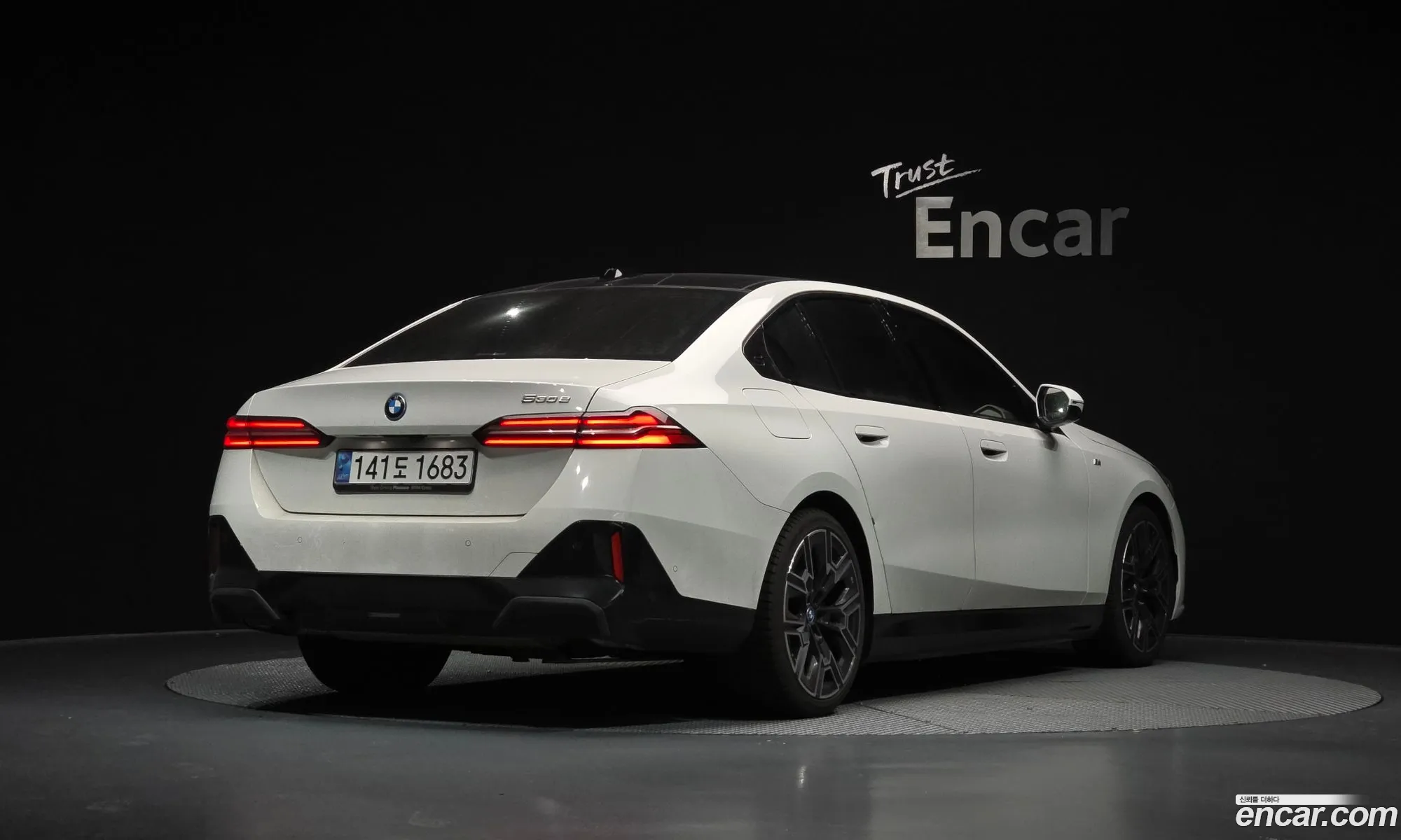 BMW 5 Series 2024 — 19