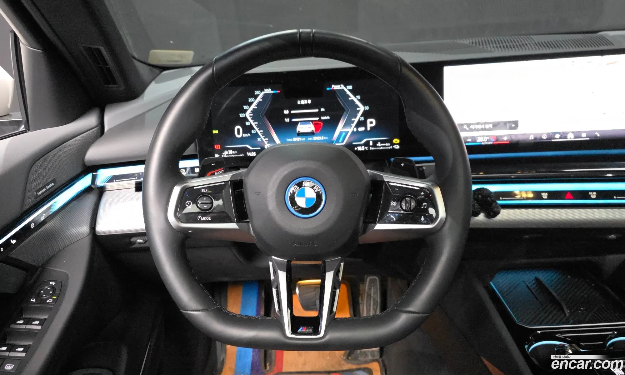 BMW 5 Series 2024 — 17