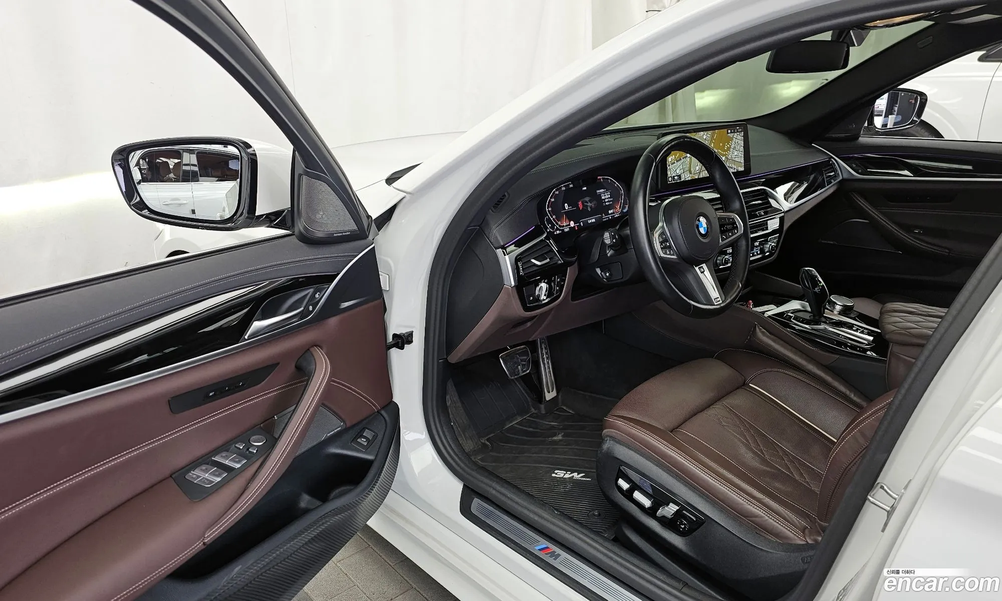 BMW 5 Series 2023 — 12