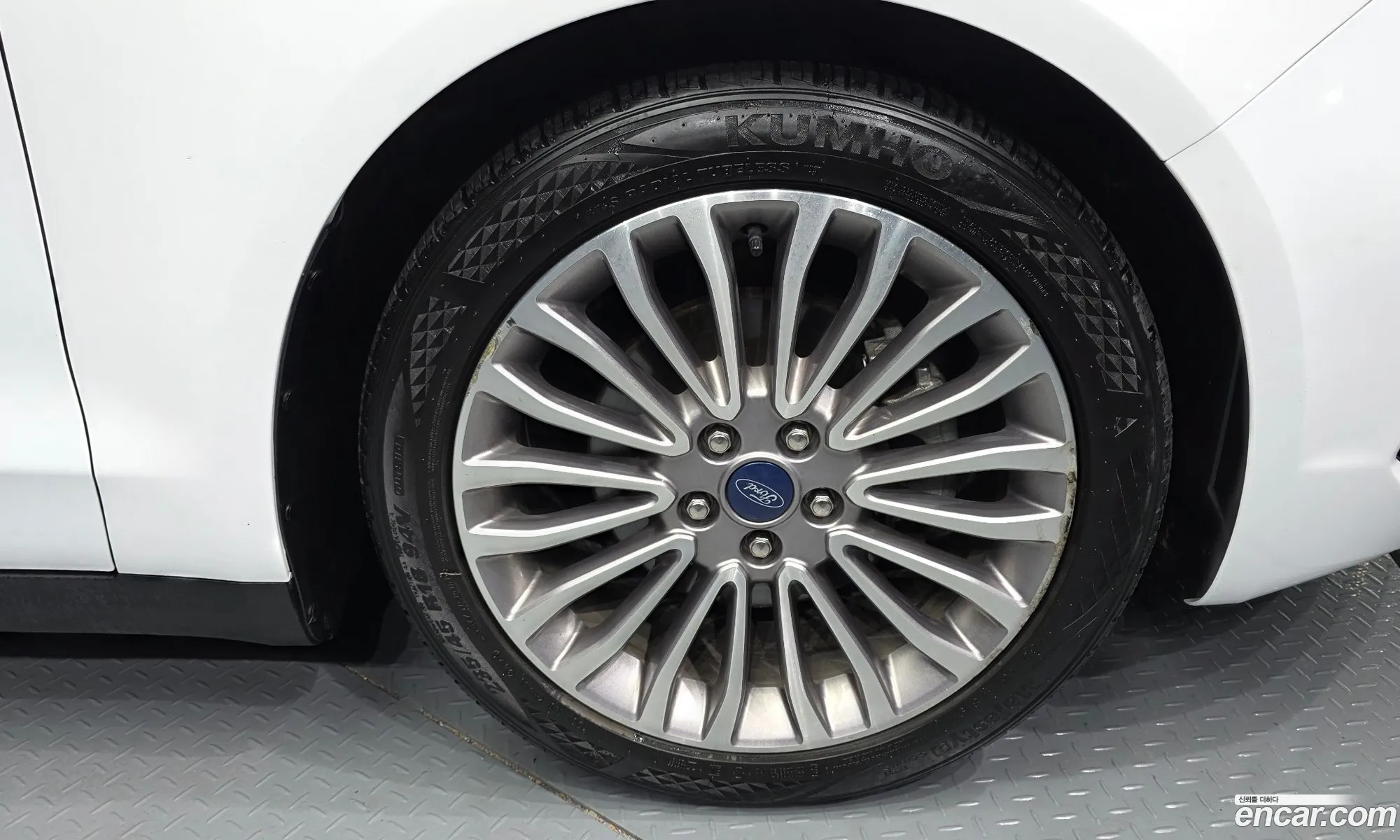Ford Mondeo 2020 — 11