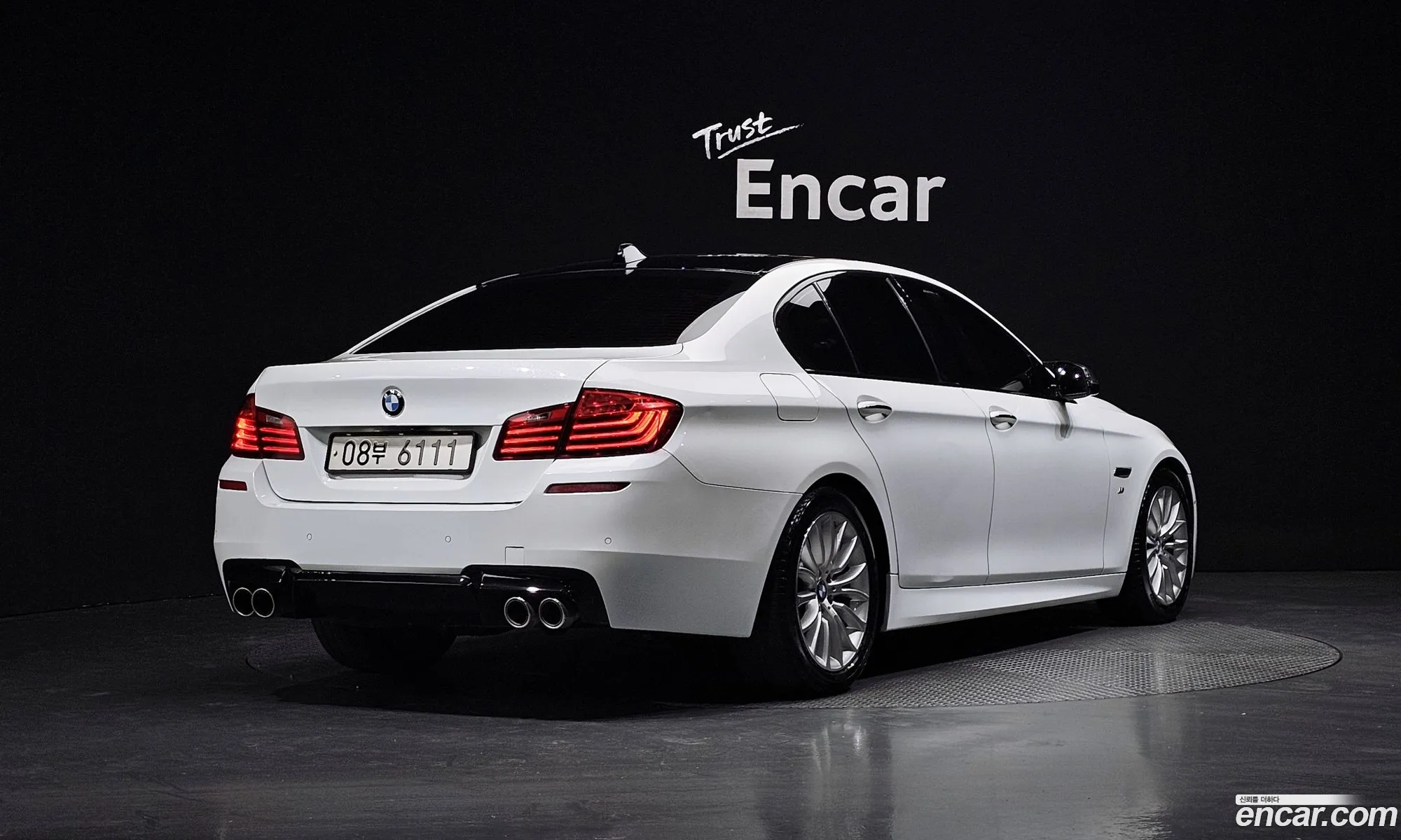 BMW 5 Series 2016 WBA5E5106GG200253 — 14