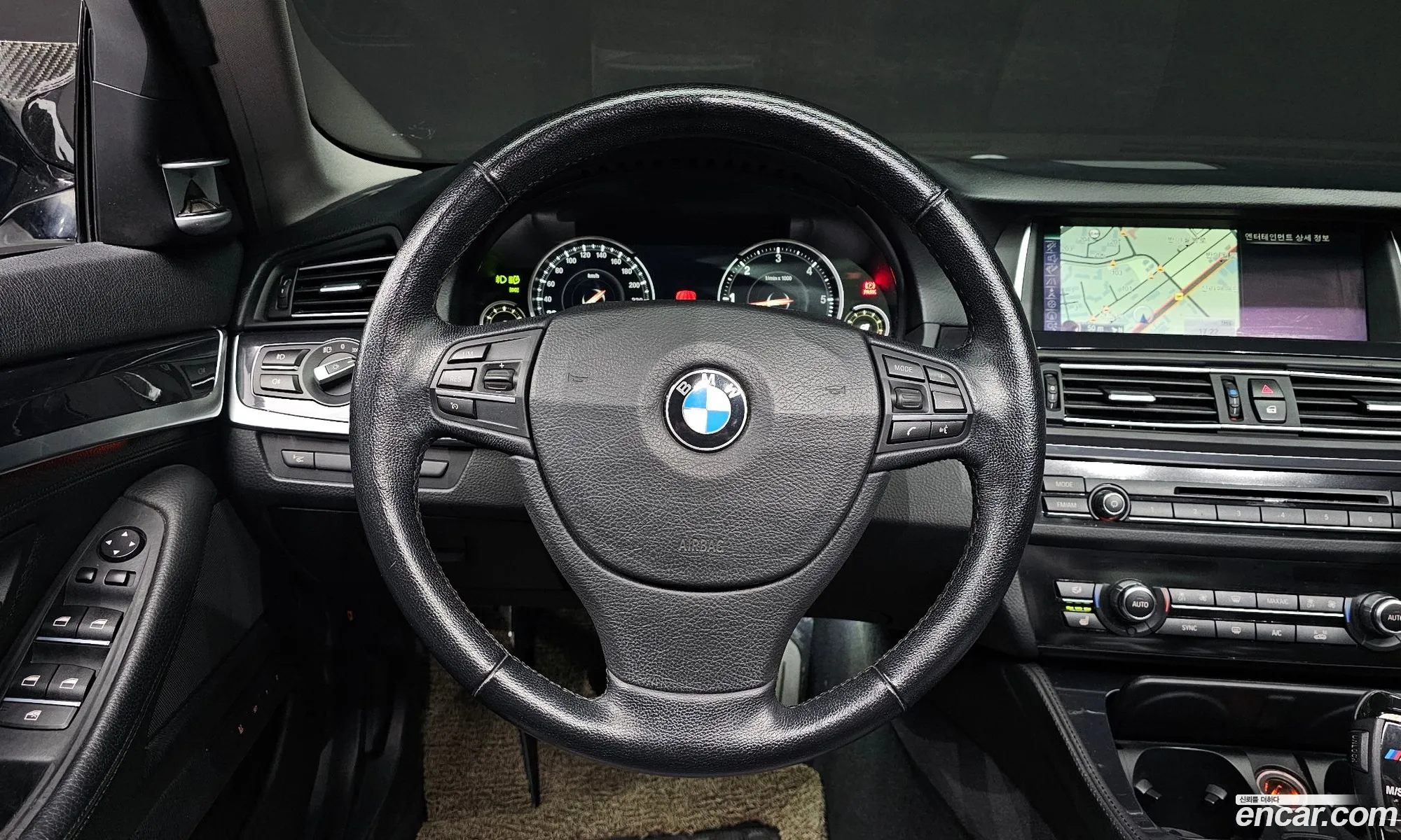 BMW 5 Series 2016 WBA5E5106GG200253 — 16