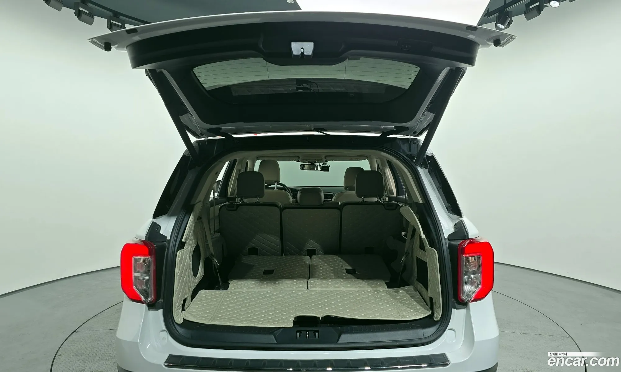 Ford Explorer 6th Gen 2021 1FMSK8FH8MGB48078 — 9