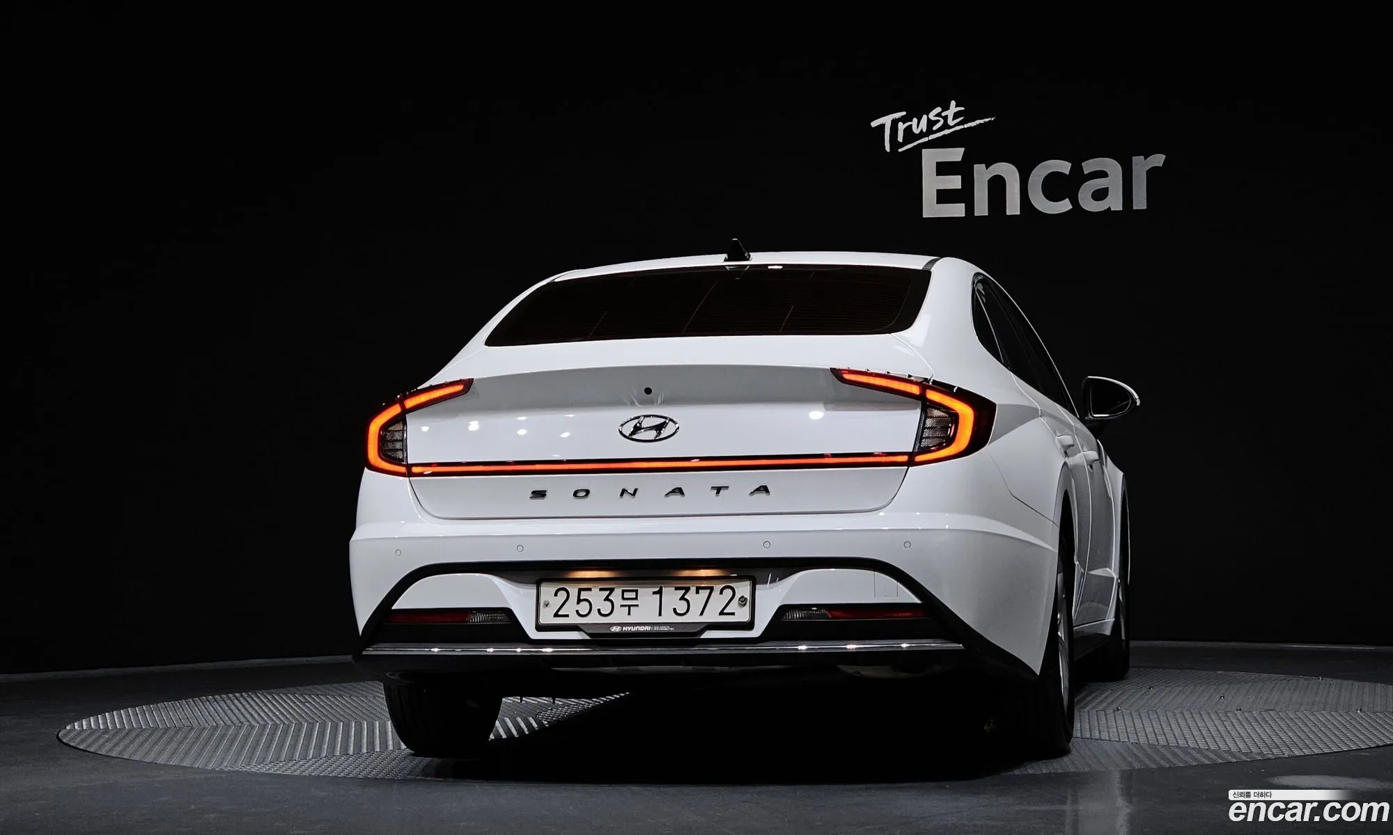 Hyundai Sonata 2020 — 14
