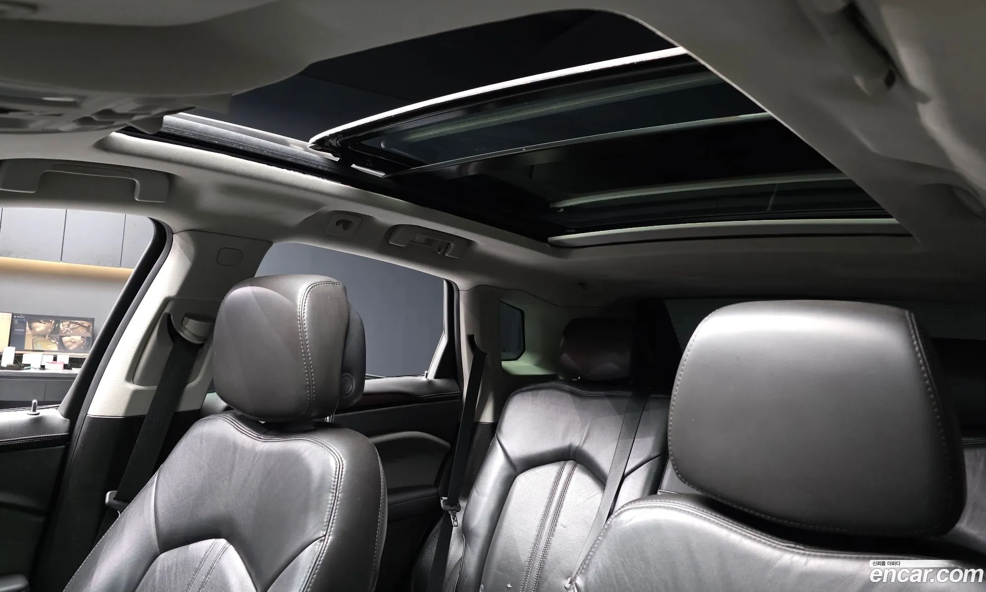 Cadillac SRX 2010 — 2