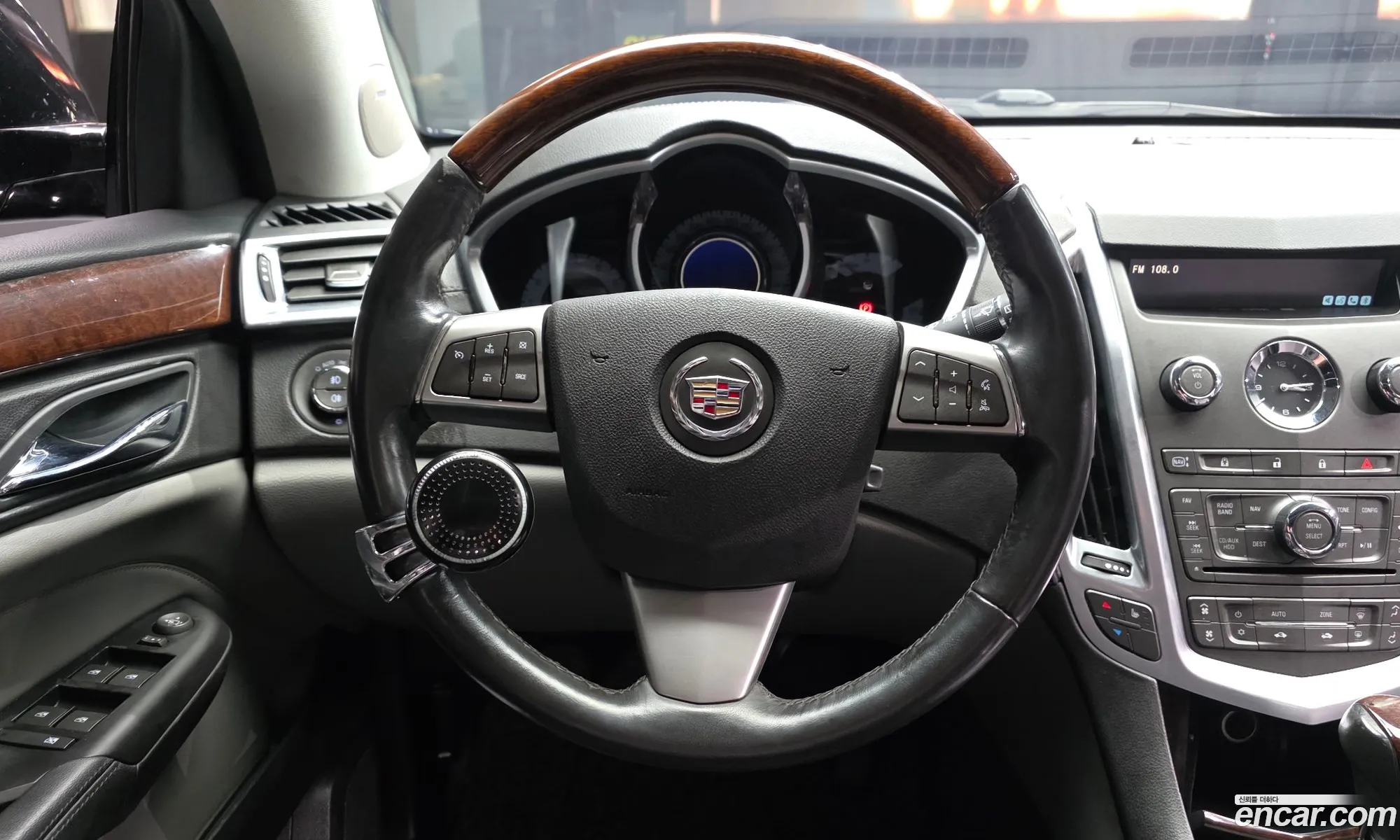 Cadillac SRX 2010 — 8