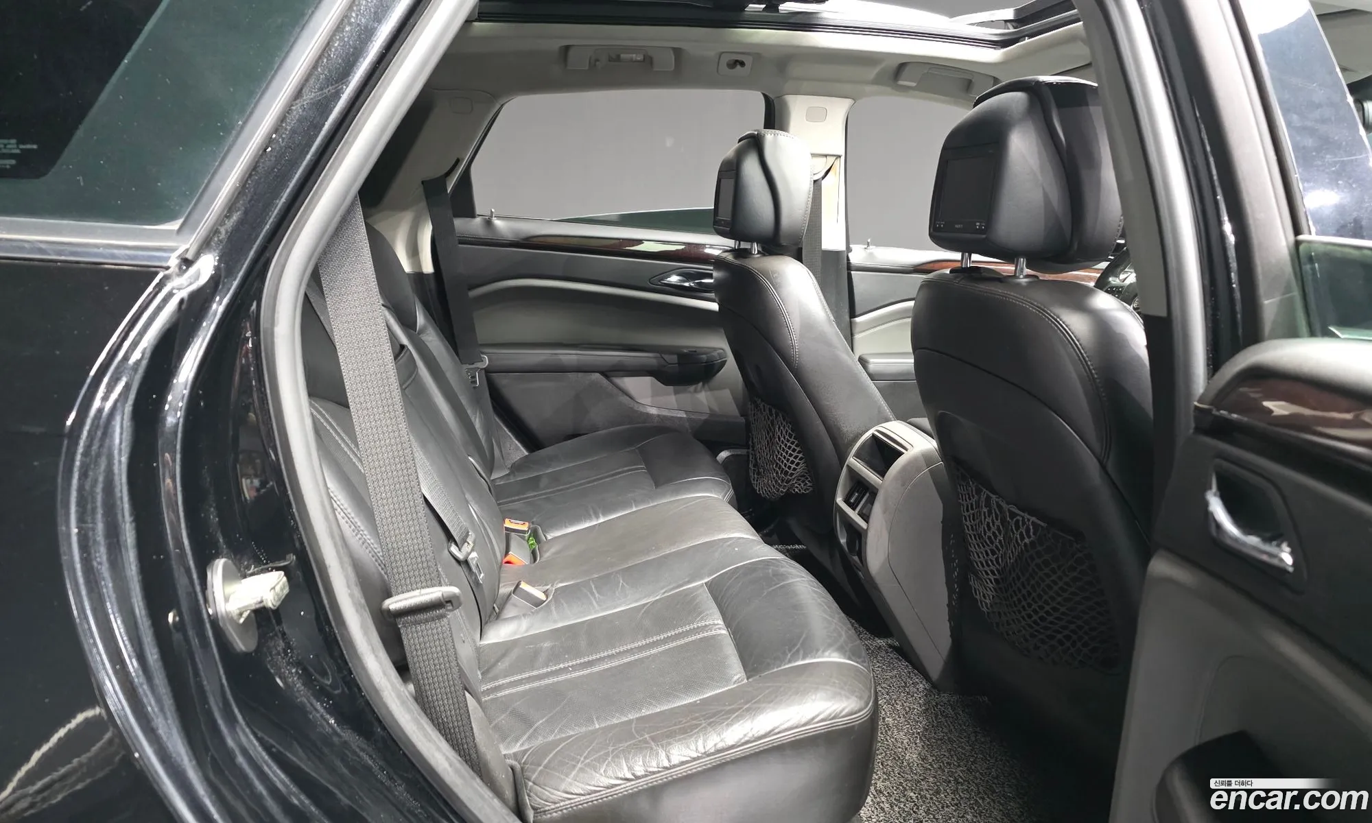 Cadillac SRX 2010 — 10