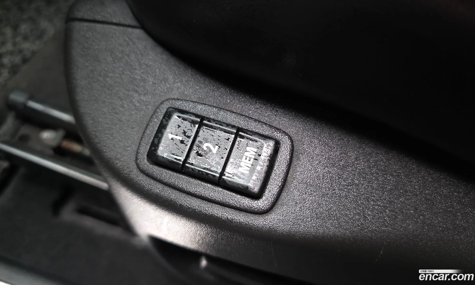 Cadillac SRX 2010 — 11