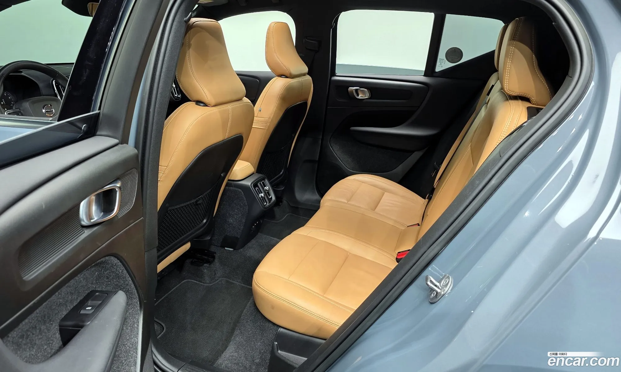 Volvo XC40 2022 — 17