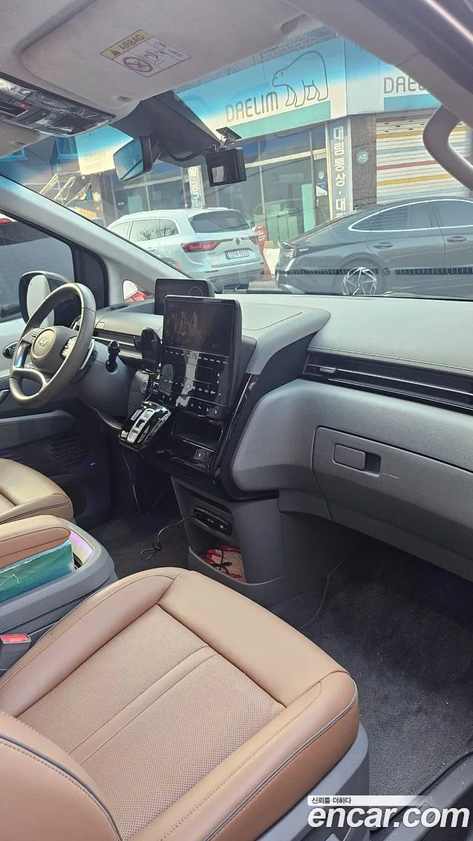 Hyundai Staria 2022 — 7